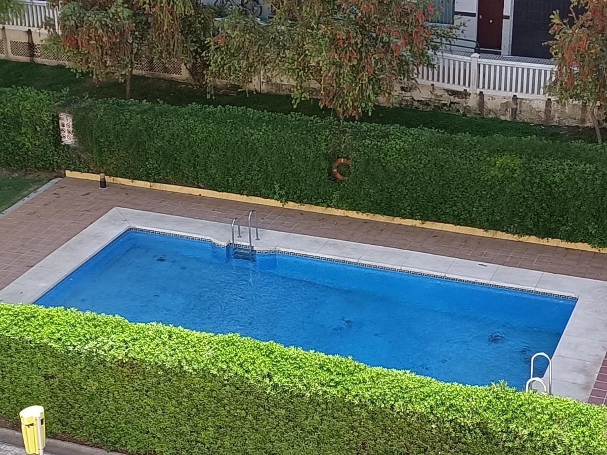Huoneisto Suites Center Recinto Ferial Fuengirola