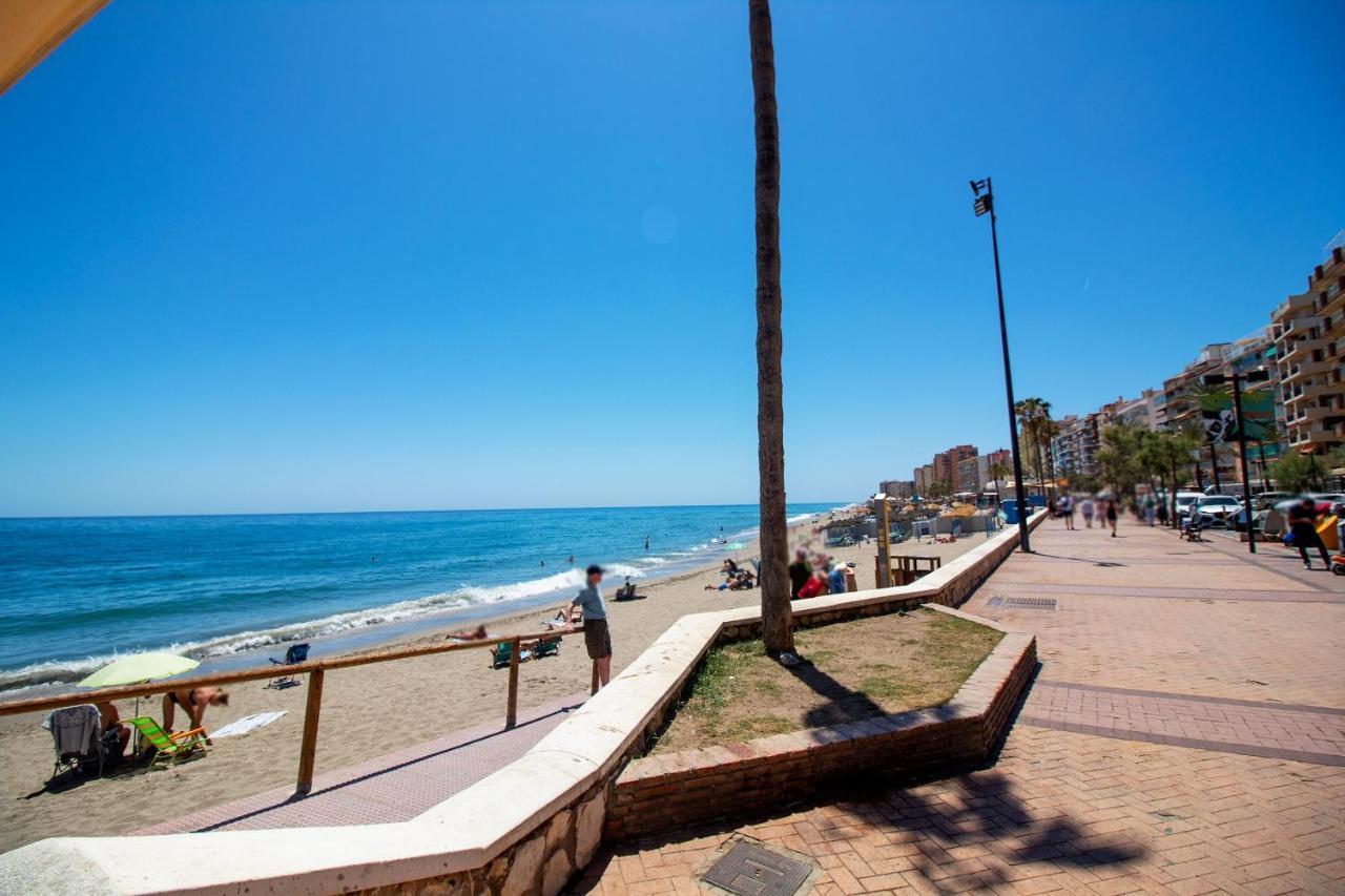 Apartamento Yate 4, Primera Linea De Playa. *