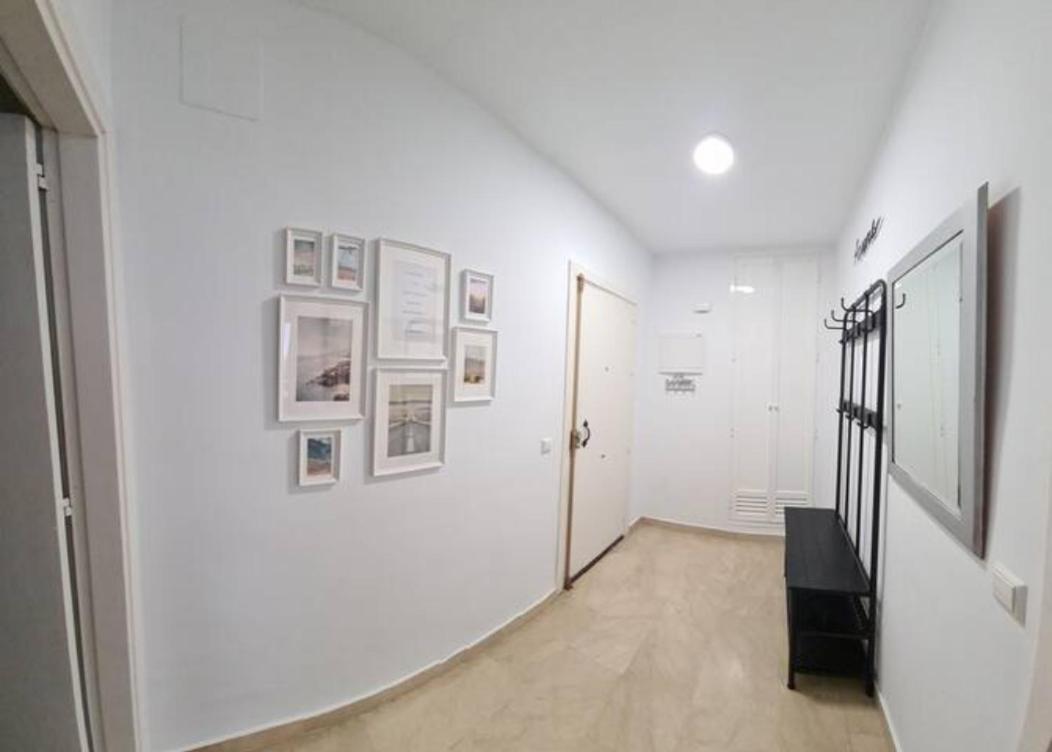 Excellent Choice, 150 Qm, Air-Conditioning, 1-8 Guests, Beach, Families, Pool