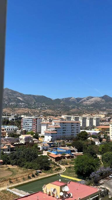Cosy With Seaviews, Pool Close To Beach. Apartment Fuengirola