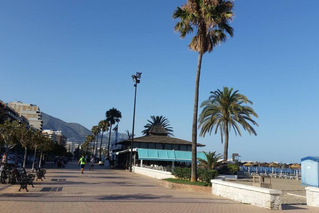 Cosy With Seaviews, Pool Close To Beach. * Fuengirola