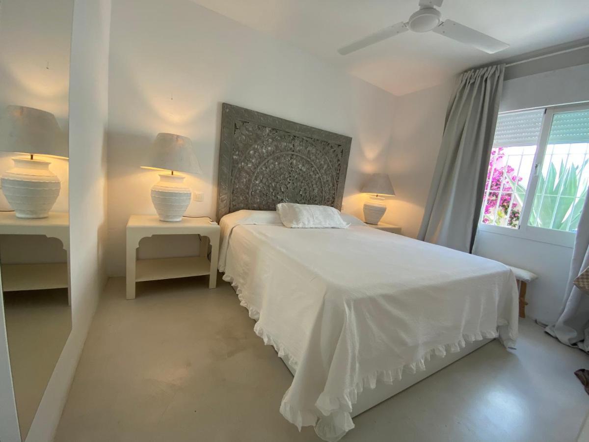 Sea Views! 3 Bedroom Villa, Sleeps 6 Villa *