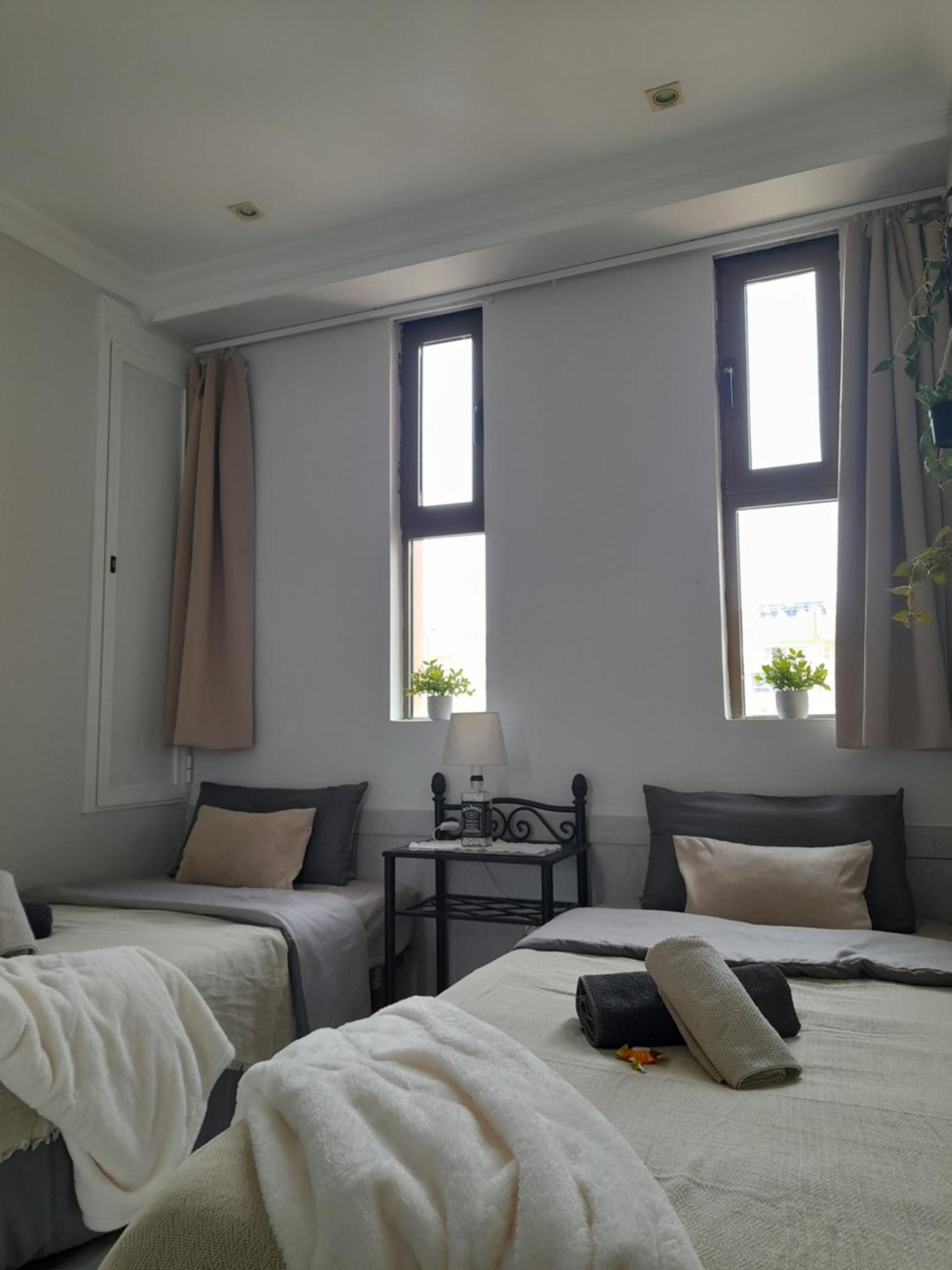 On The Harbor, First Line With Beautiful Sea View In 4 Star * Fuengirola