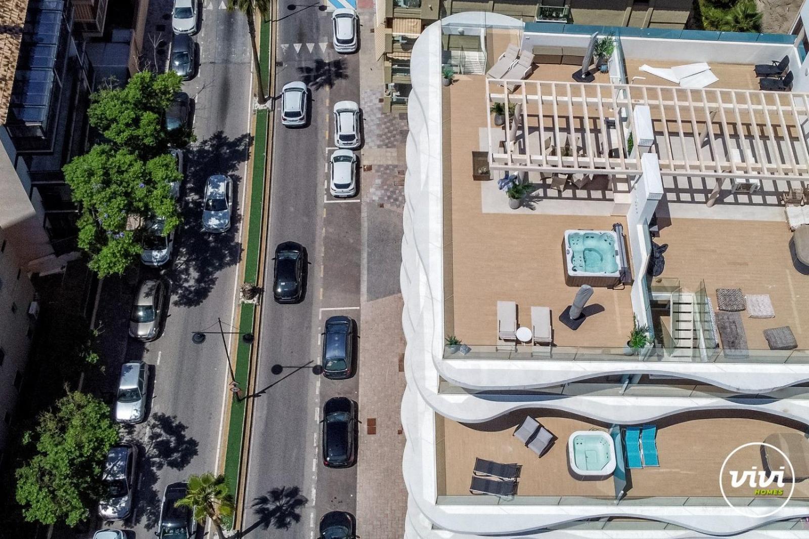 Vivi Homes - Kenzo Pool, Jacuzzi, Terrace & Sea View *