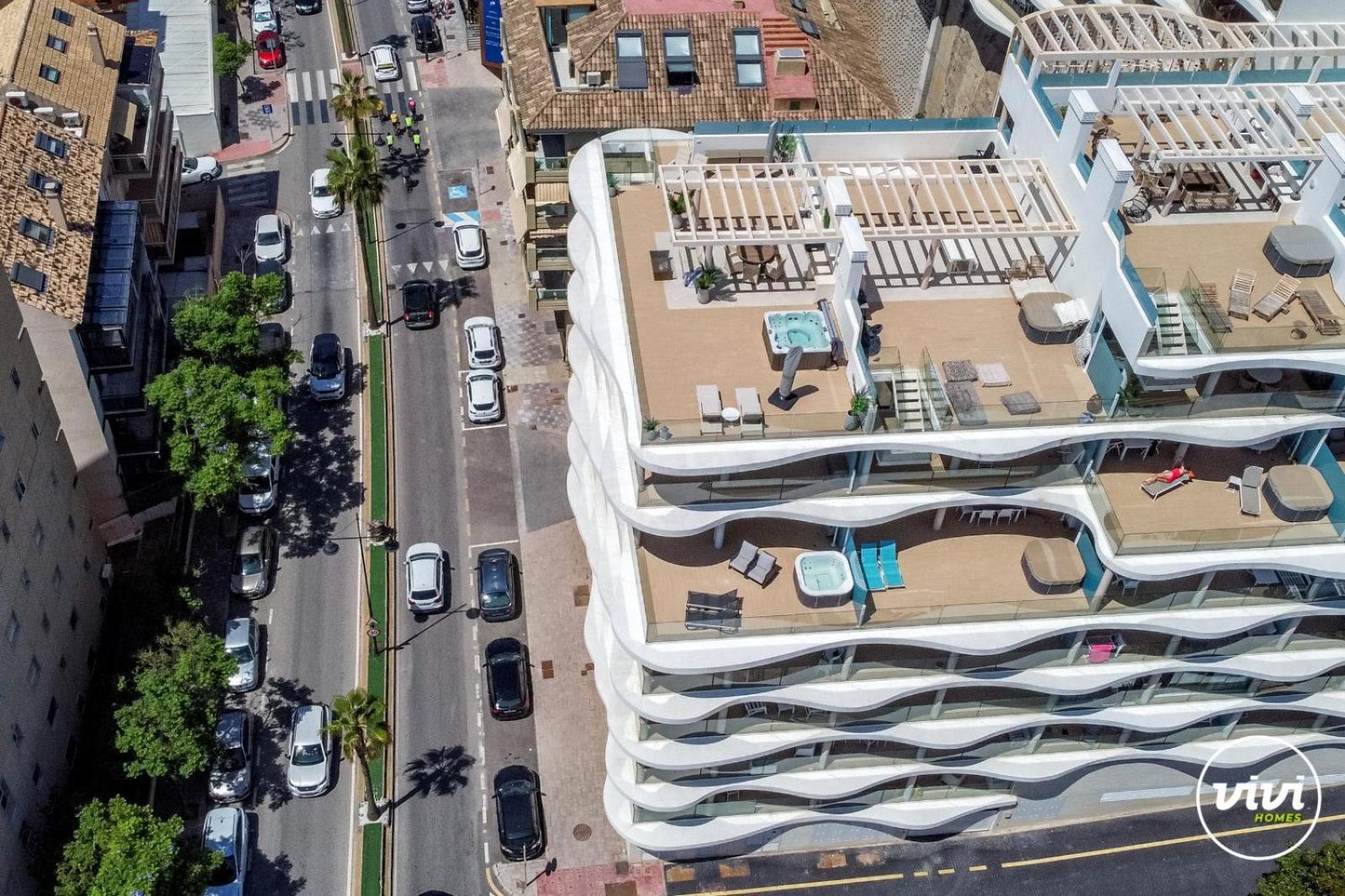 Vivi Homes - Kenzo Pool, Jacuzzi, Terrace & Sea View Apartamento