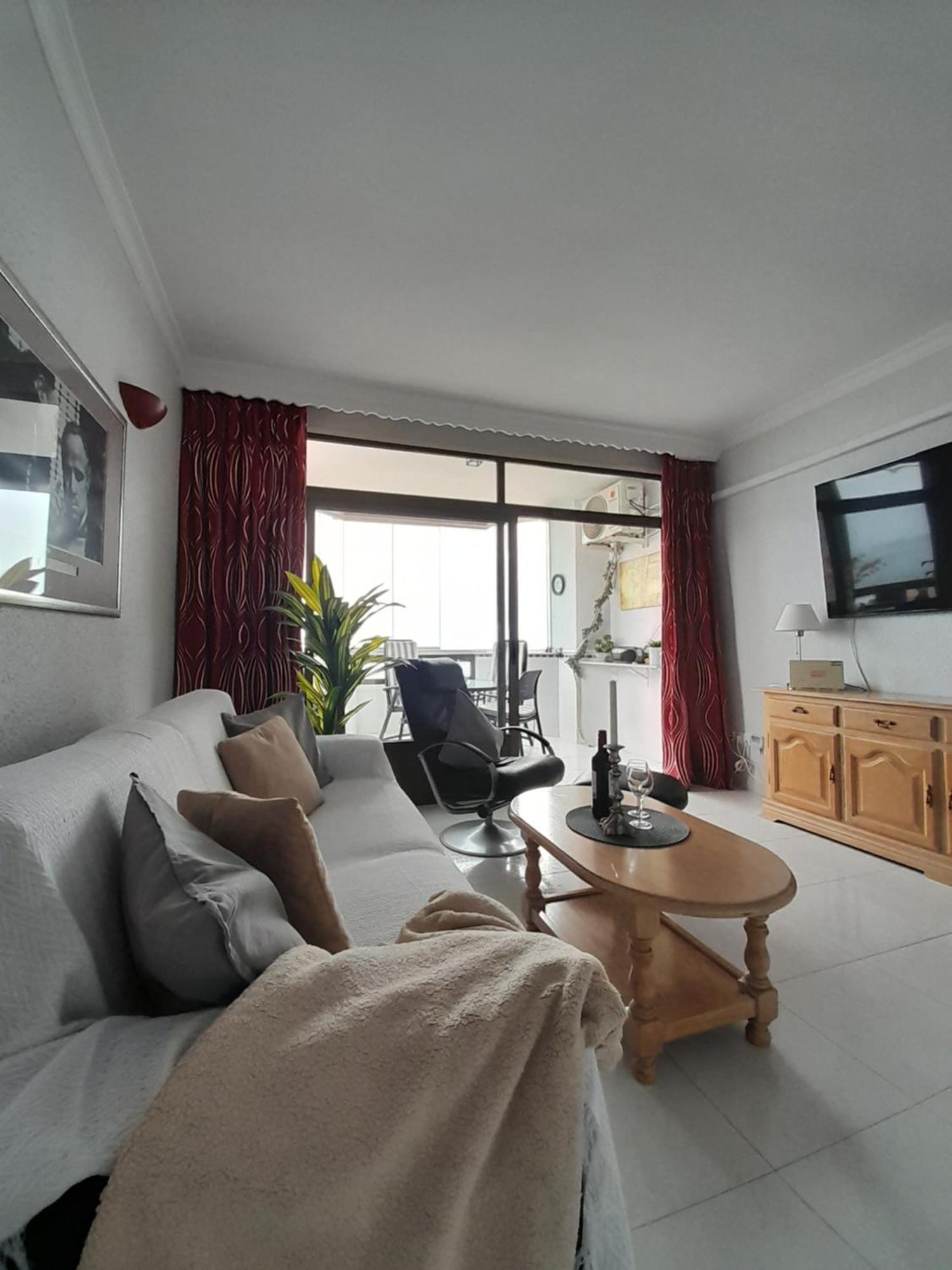 On The Harbor, First Line With Beautiful Sea View In 4 Star Apartment