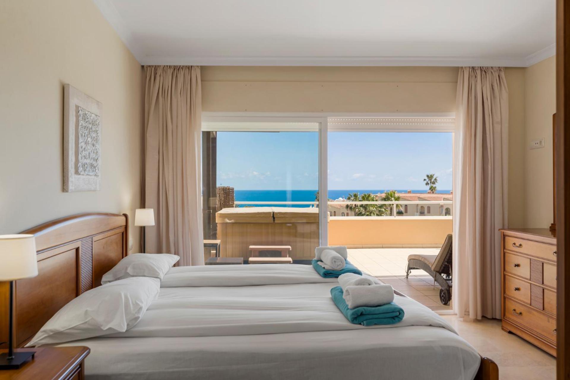 Huoneisto Malibu Jacuzzi Penthouse Panoramic Sea View By Costarentals - Ref 245