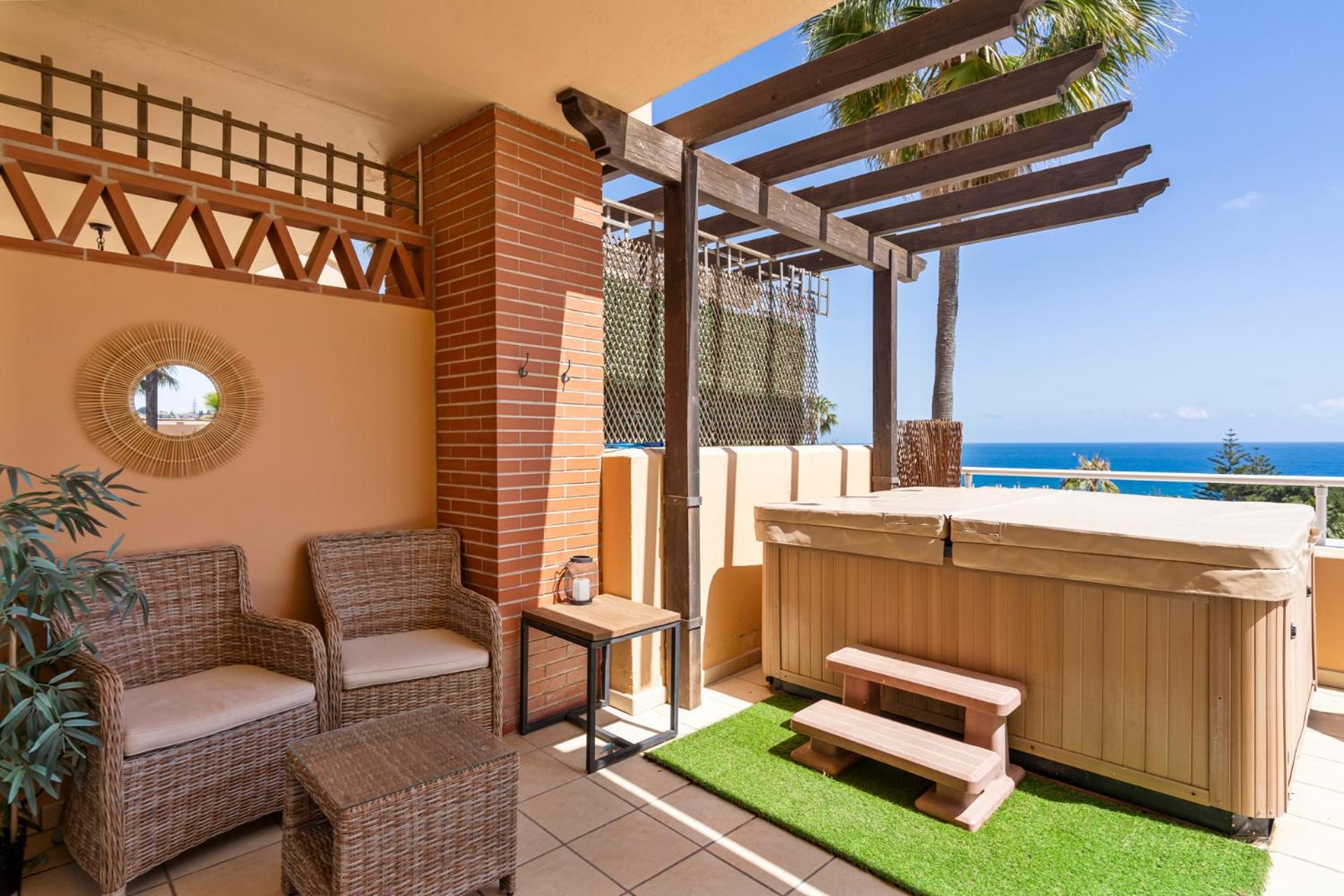 Huoneisto Malibu Jacuzzi Penthouse Panoramic Sea View By Costarentals - Ref 245