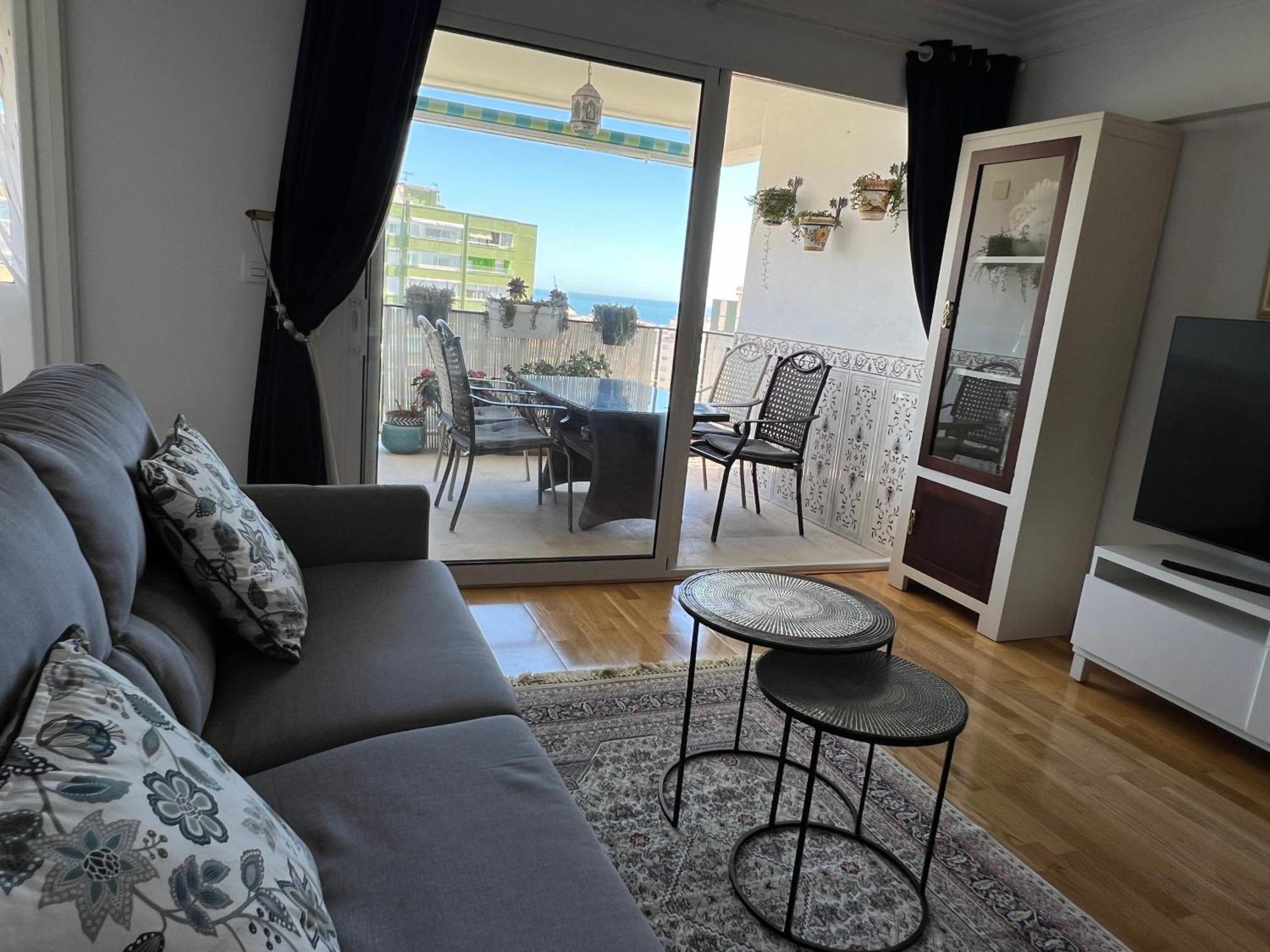 Cosy With Seaviews, Pool Close To Beach.