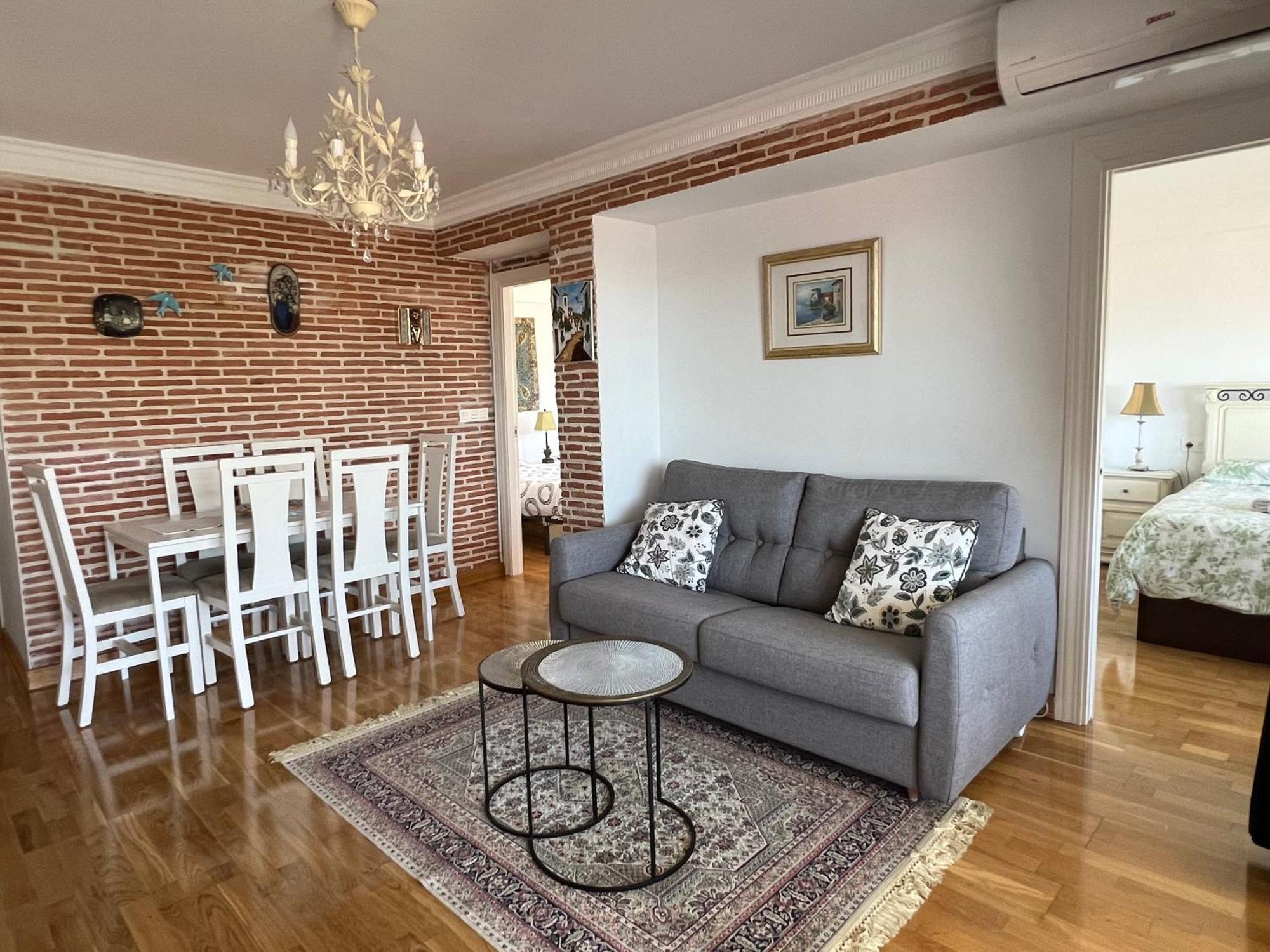 Cosy With Seaviews, Pool Close To Beach. Apartment *