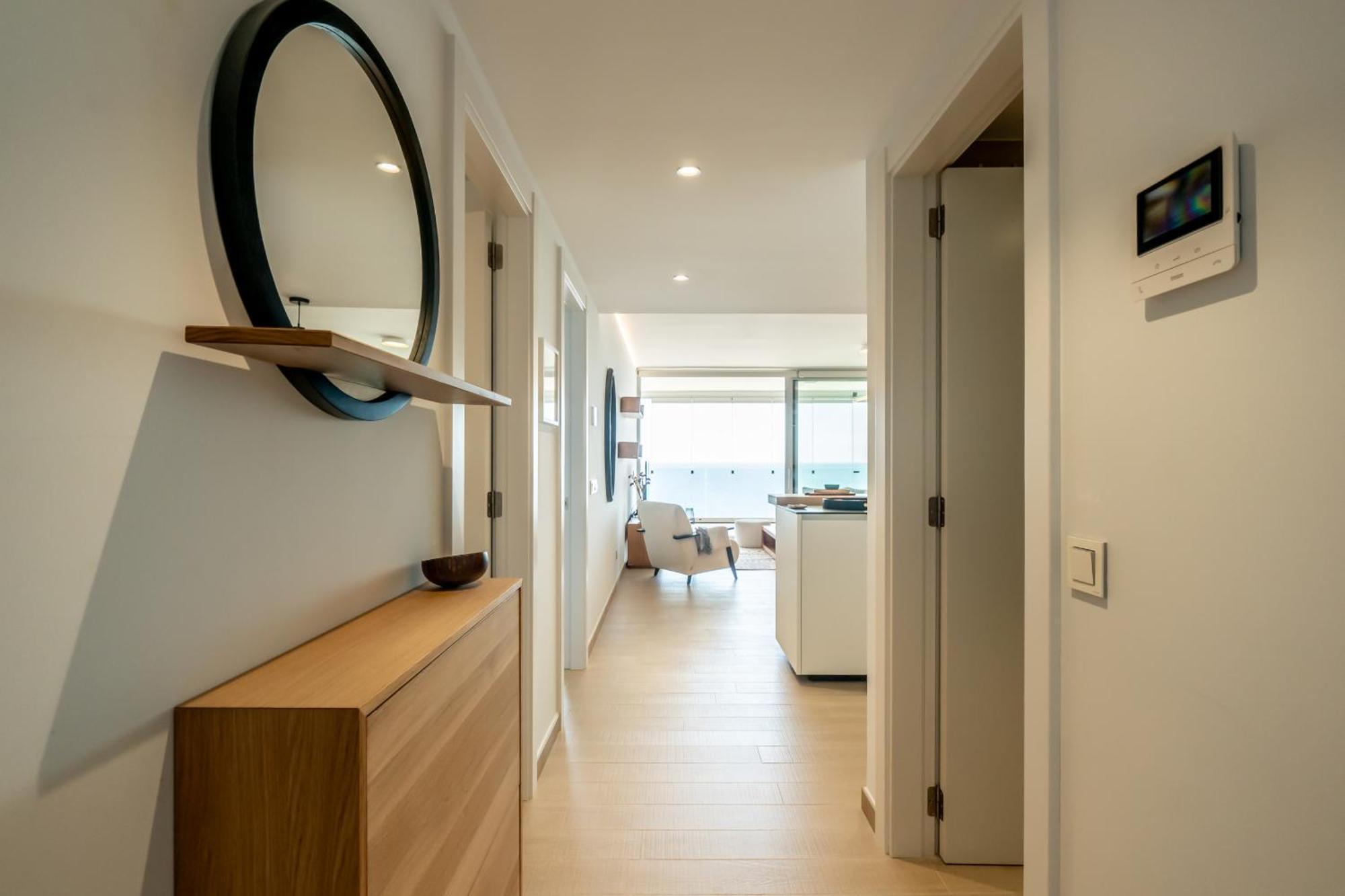 Amazing Sea Views - The Wave Ii, Pool And Sea View *
