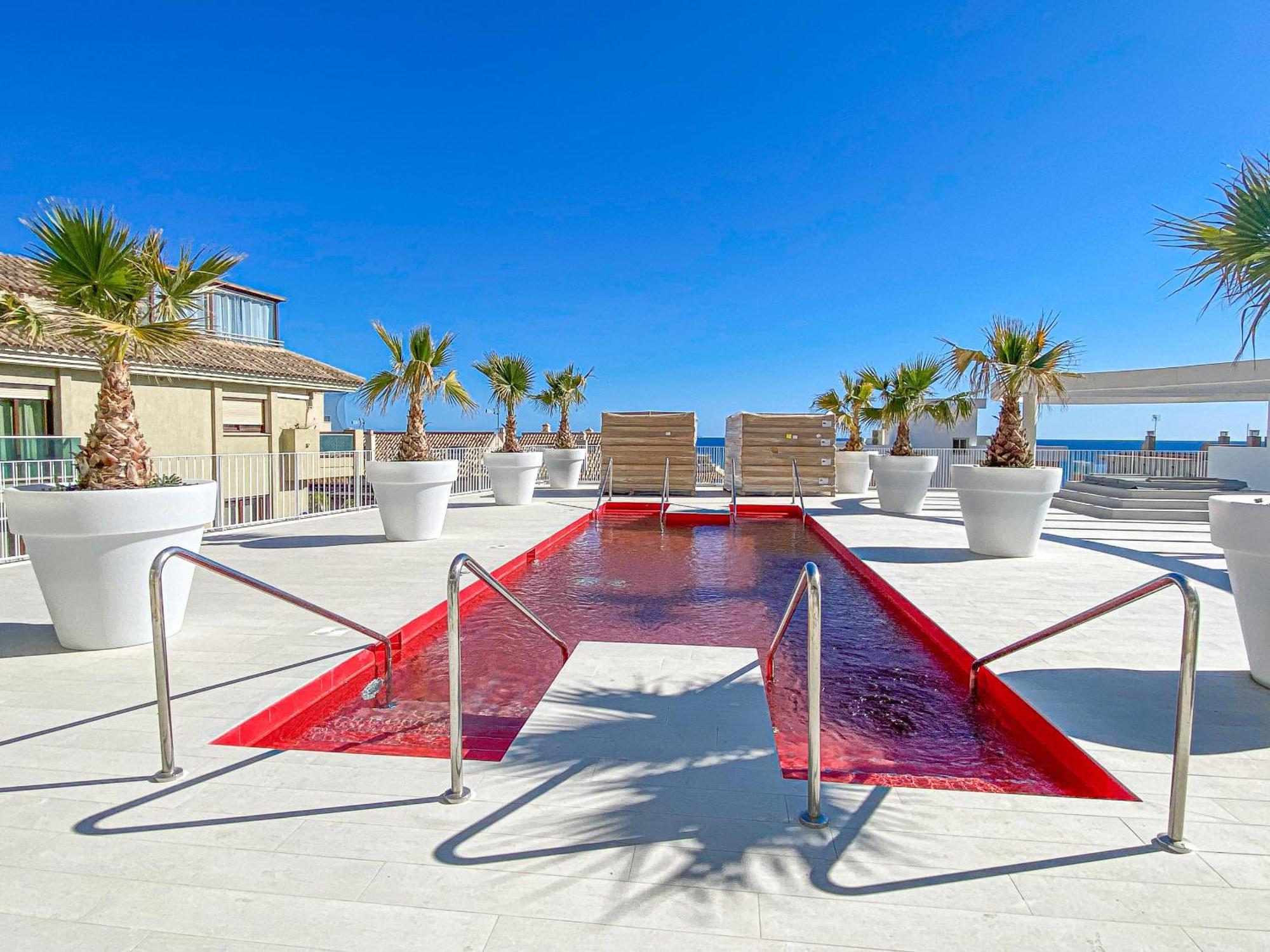 Amazing Sea Views - The Wave Ii, Pool And Sea View Apartment Fuengirola