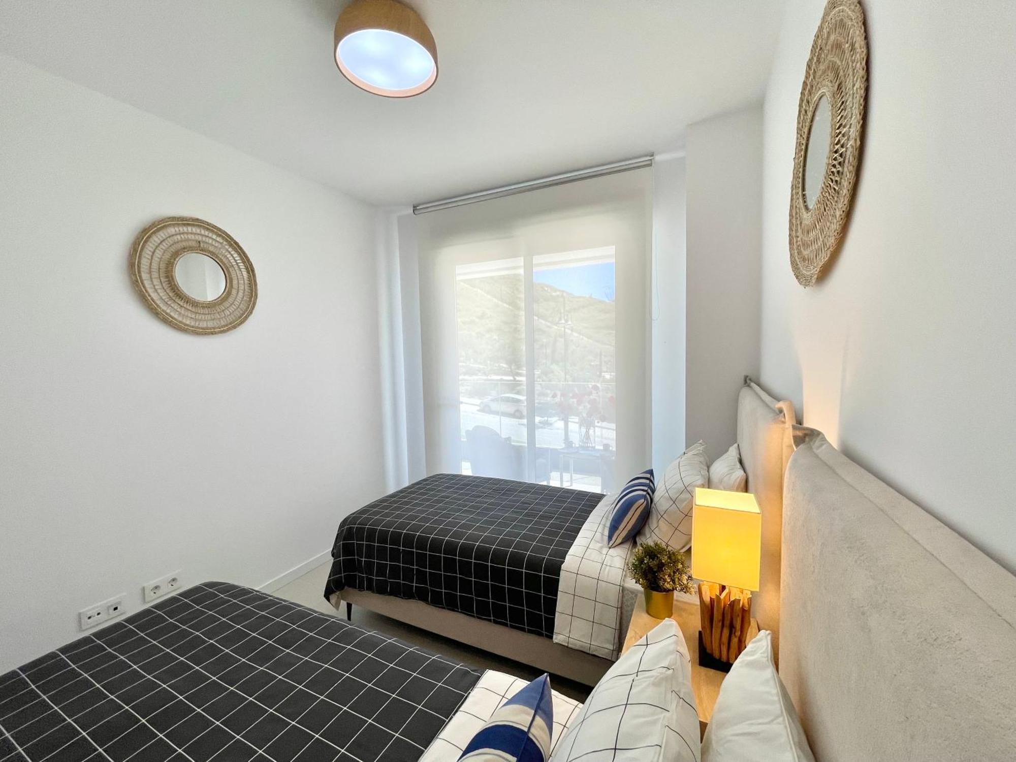Paradise 2 Bedrooms *