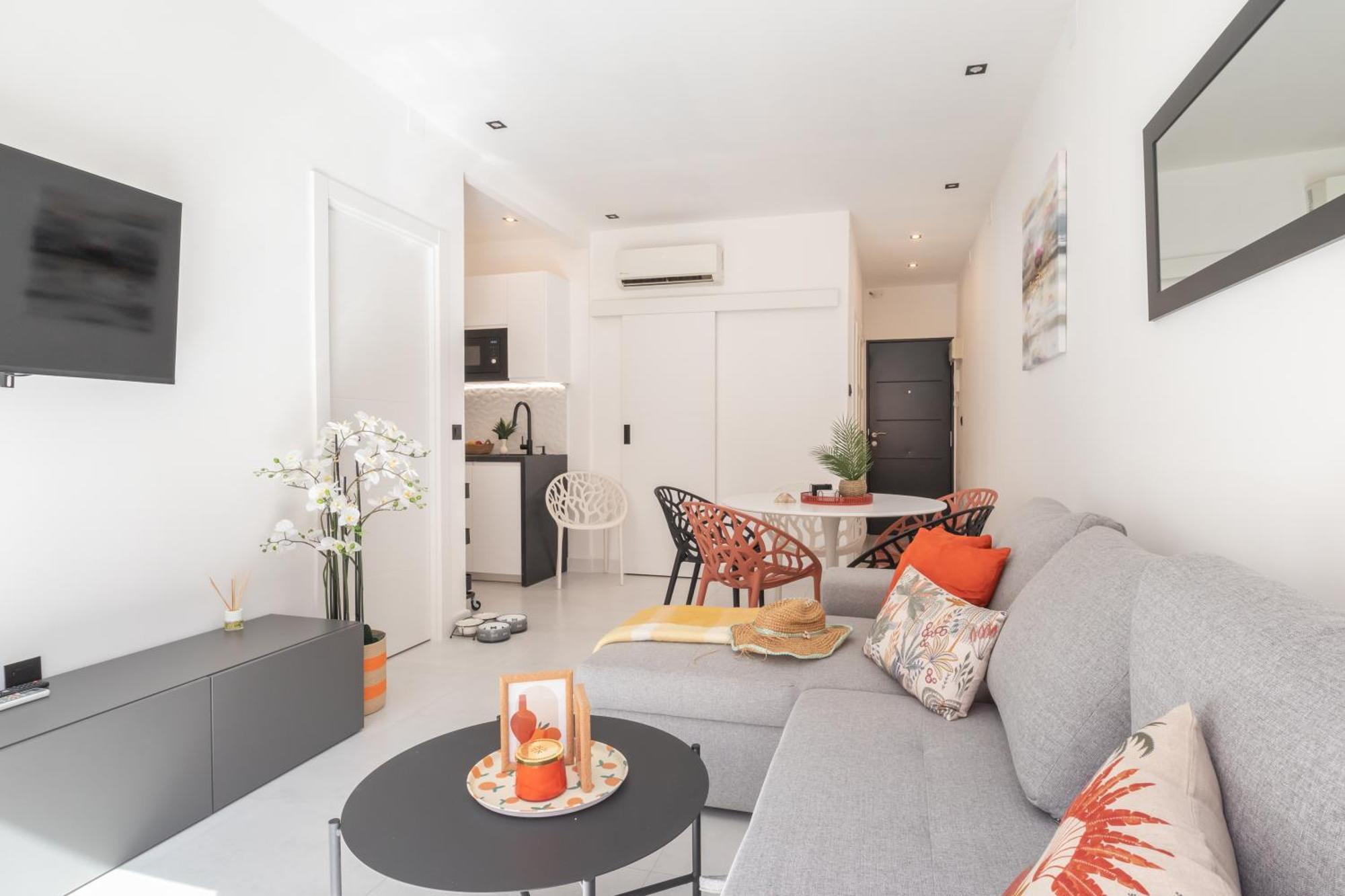 Apartamento Beautiful & Fully Renovated 2bd - In Center - 20 Meters From Fuengirola