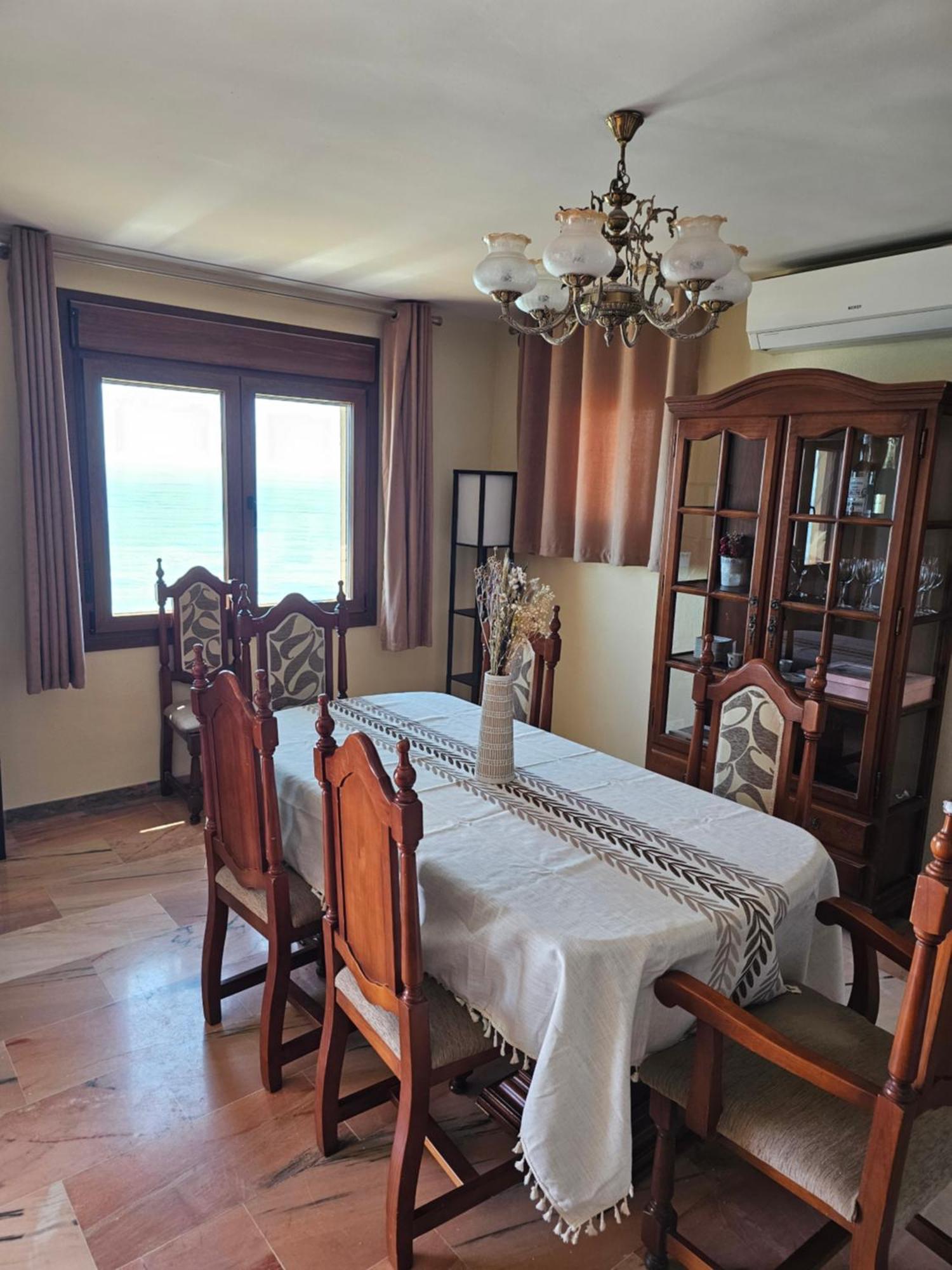 Sea View With Private Pool And Gardens 5 Bedrooms *