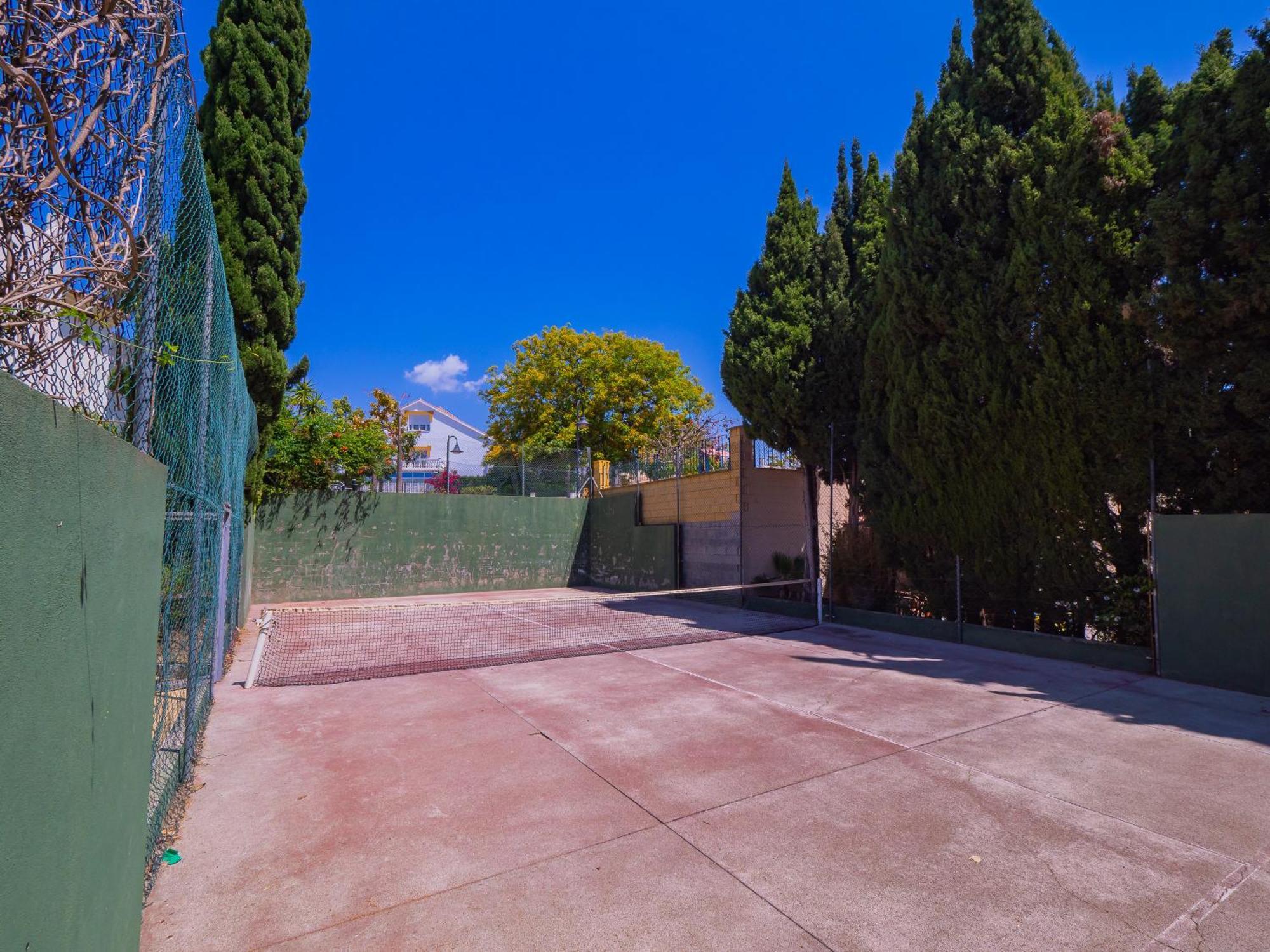 Cubo's Townhouse Sierrezuela * Fuengirola