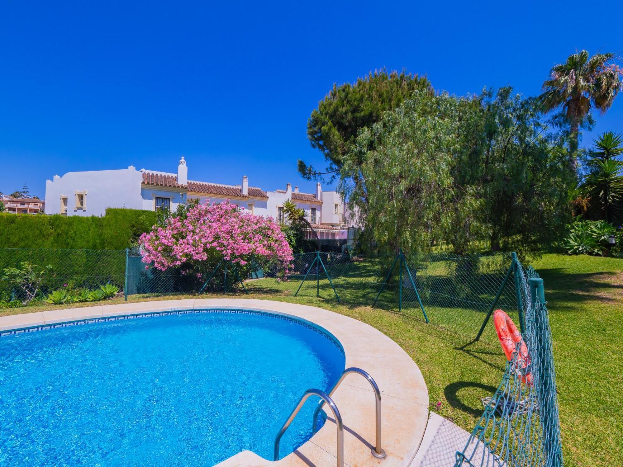 Holiday home Cubo's Townhouse Sierrezuela *