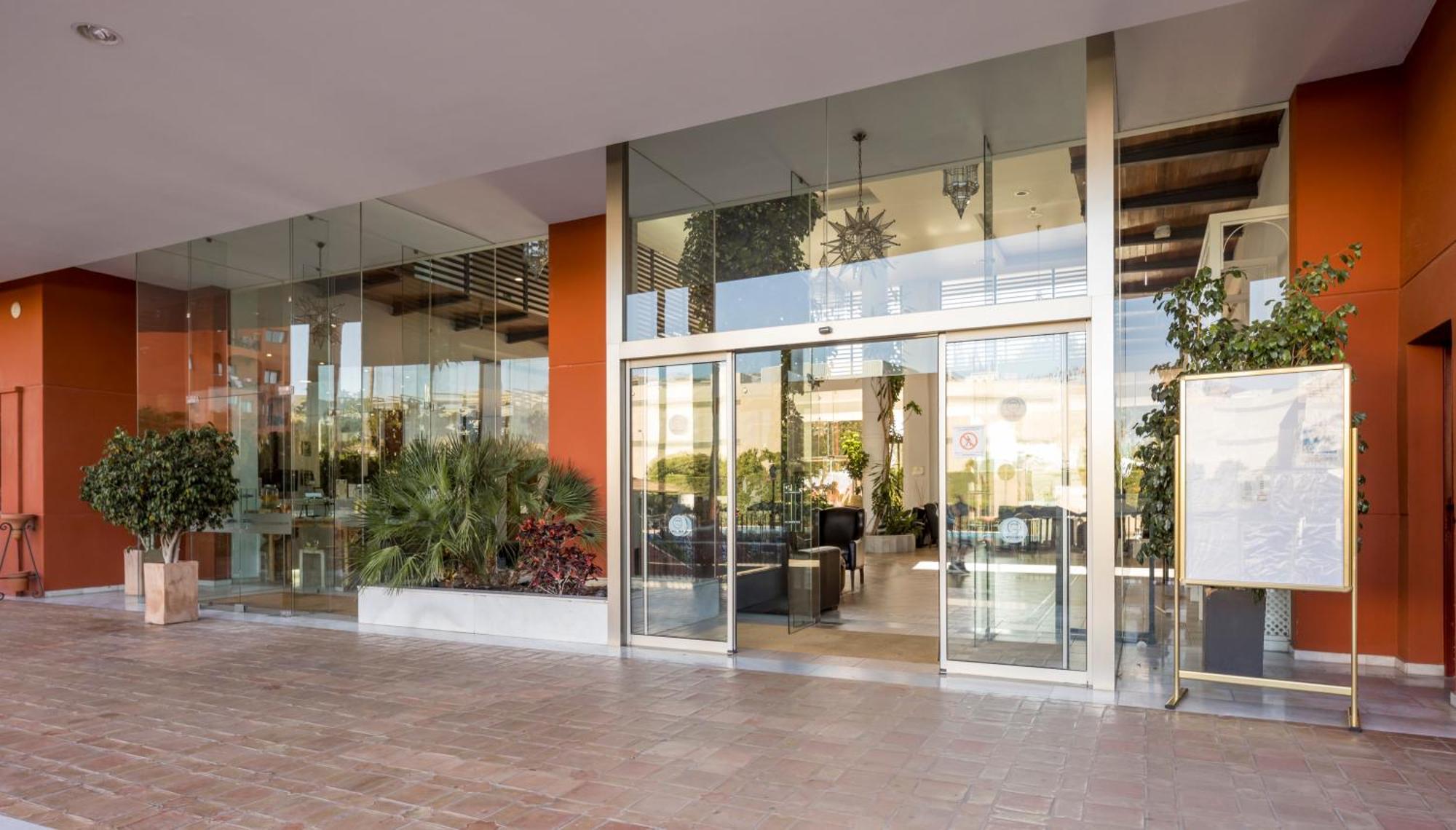 Apartahotel Myramar