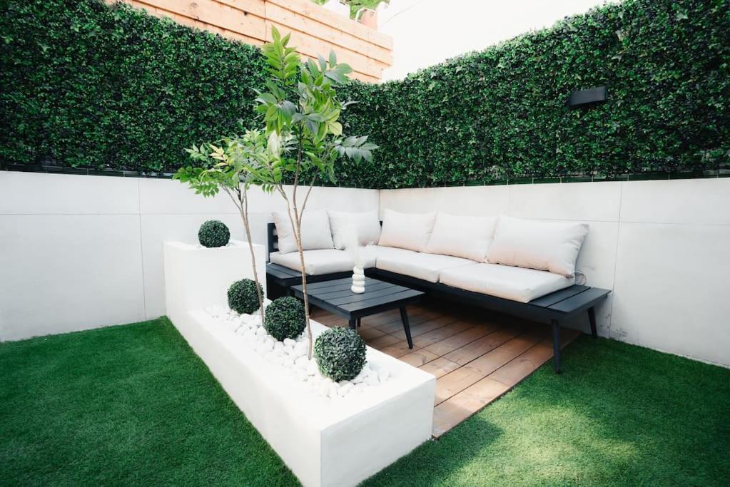 Modern Andalusian House One Minute From The Apartment *