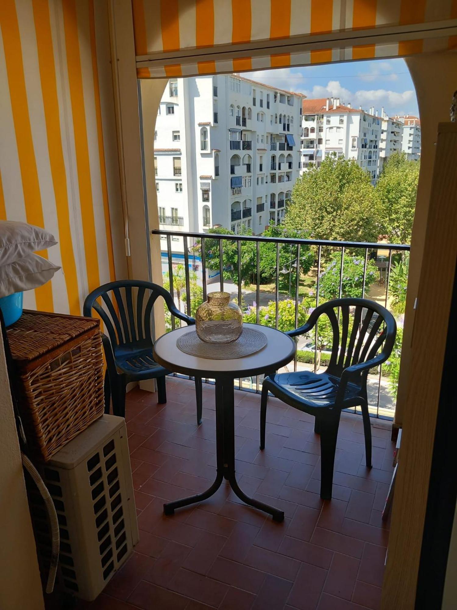 Apartment Camelias, *