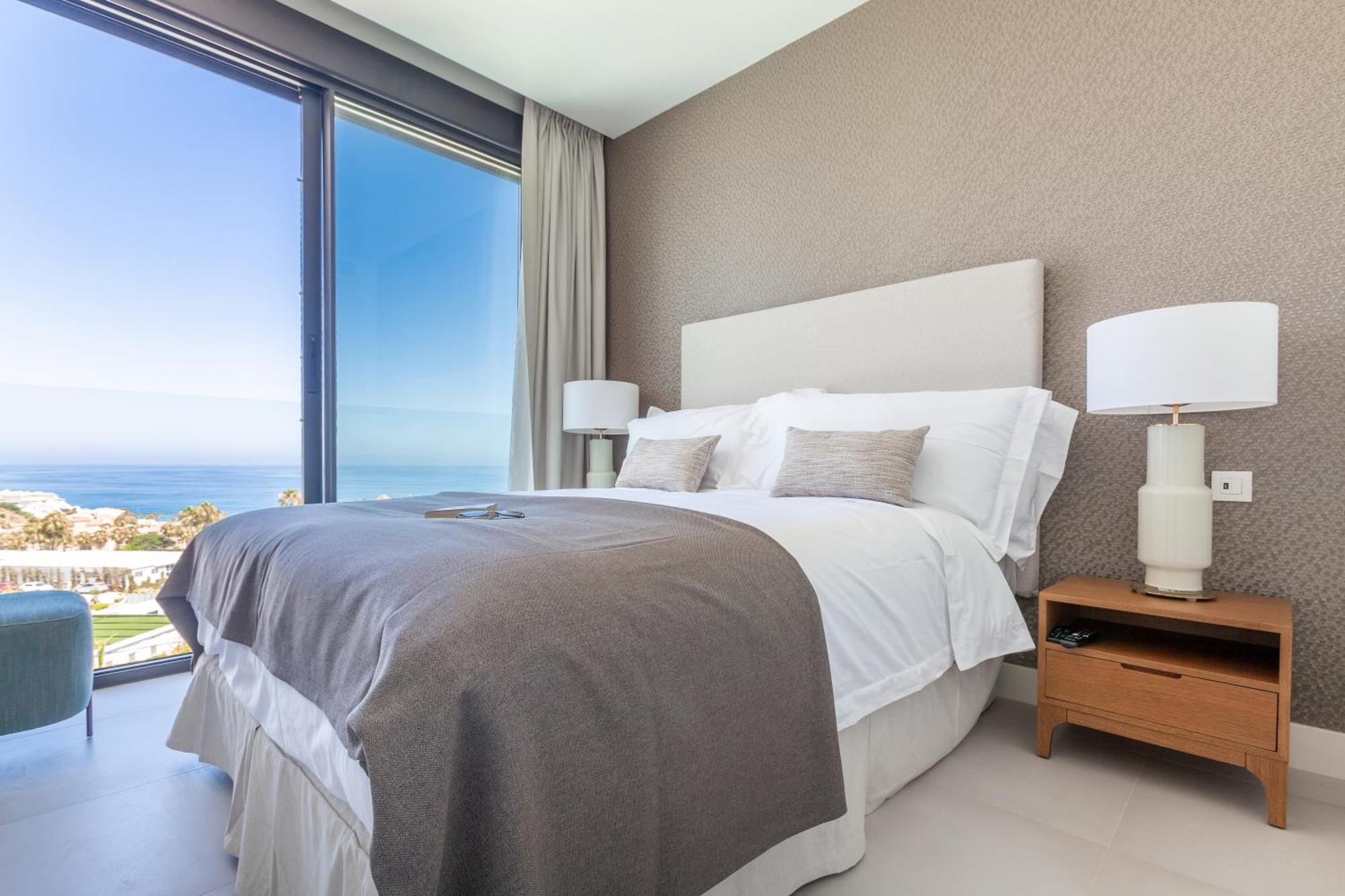 Seaview With Private Pool Aparthotel *