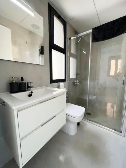 Luxury & New With Pool Ii Apartment *