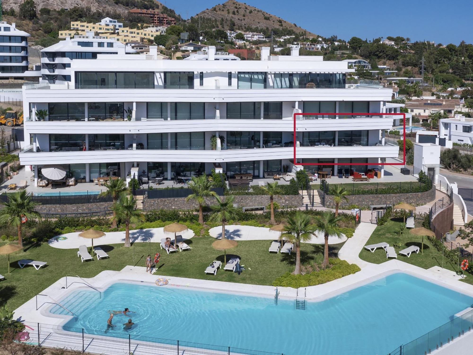 Exclusive 3-bedroom In Higueron *