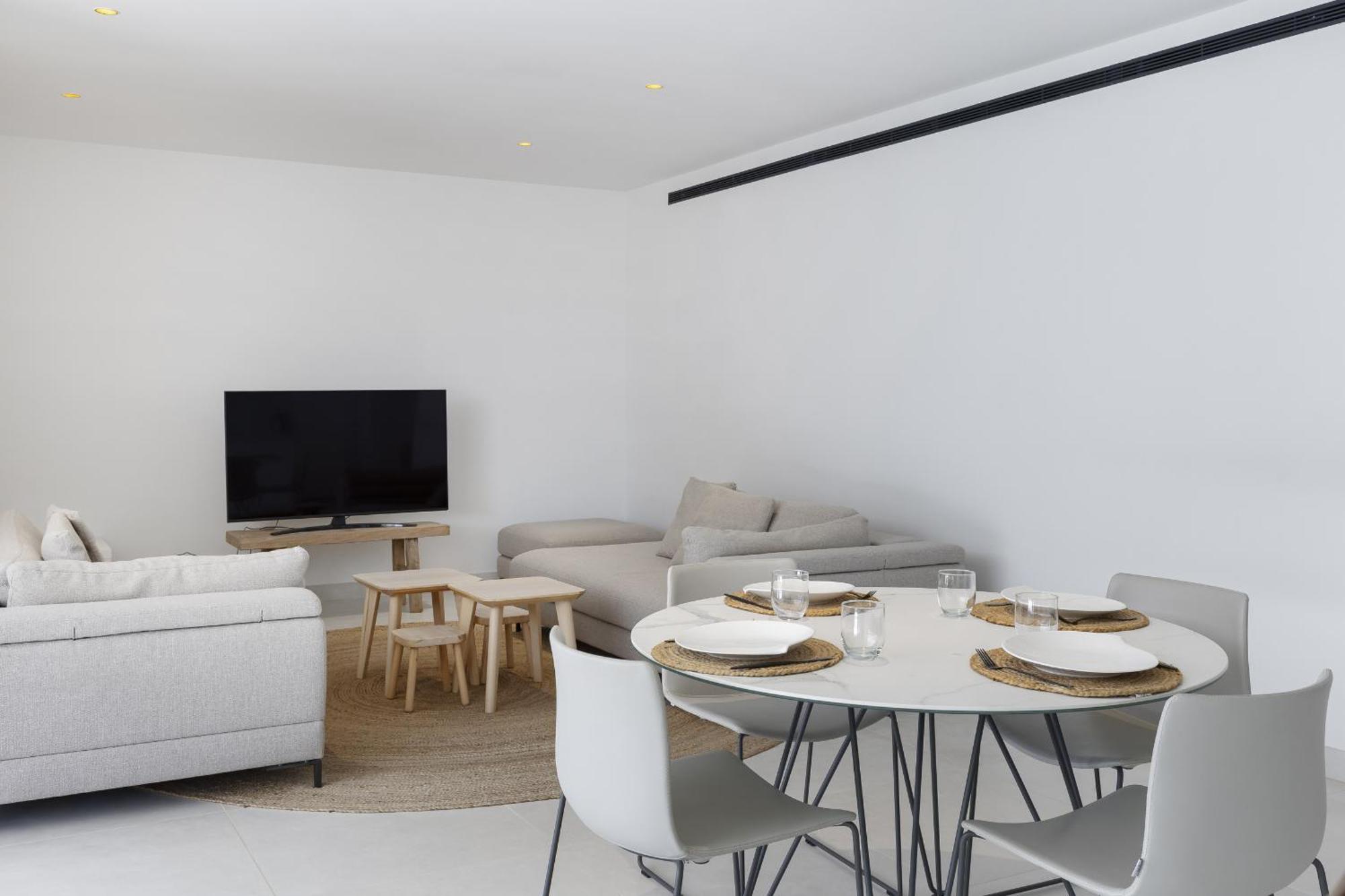 Apartment Exlusive With Garden In Higueron Fuengirola
