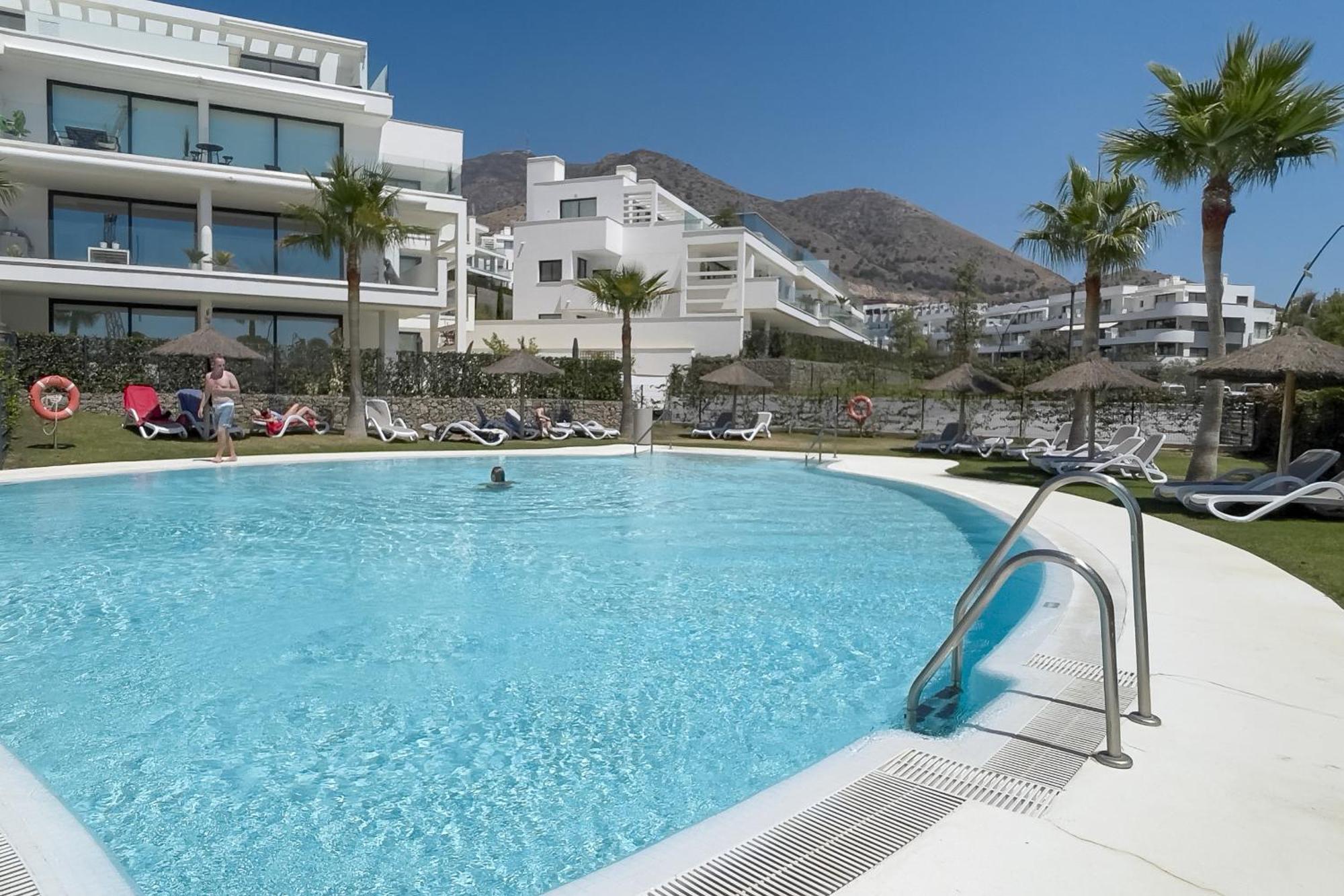 Exlusive With Garden In Higueron Apartment Fuengirola