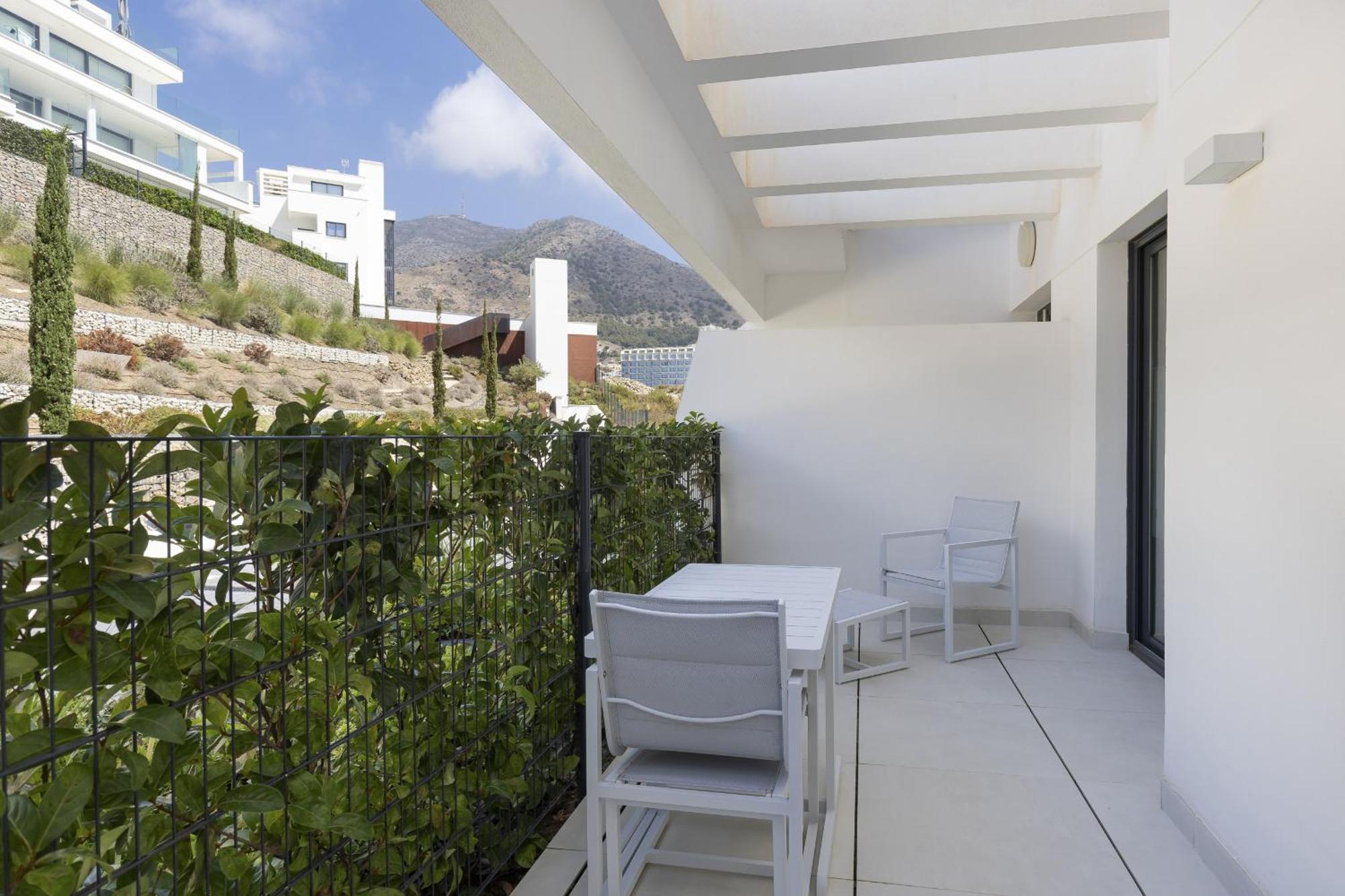 Apartment Exlusive With Garden In Higueron