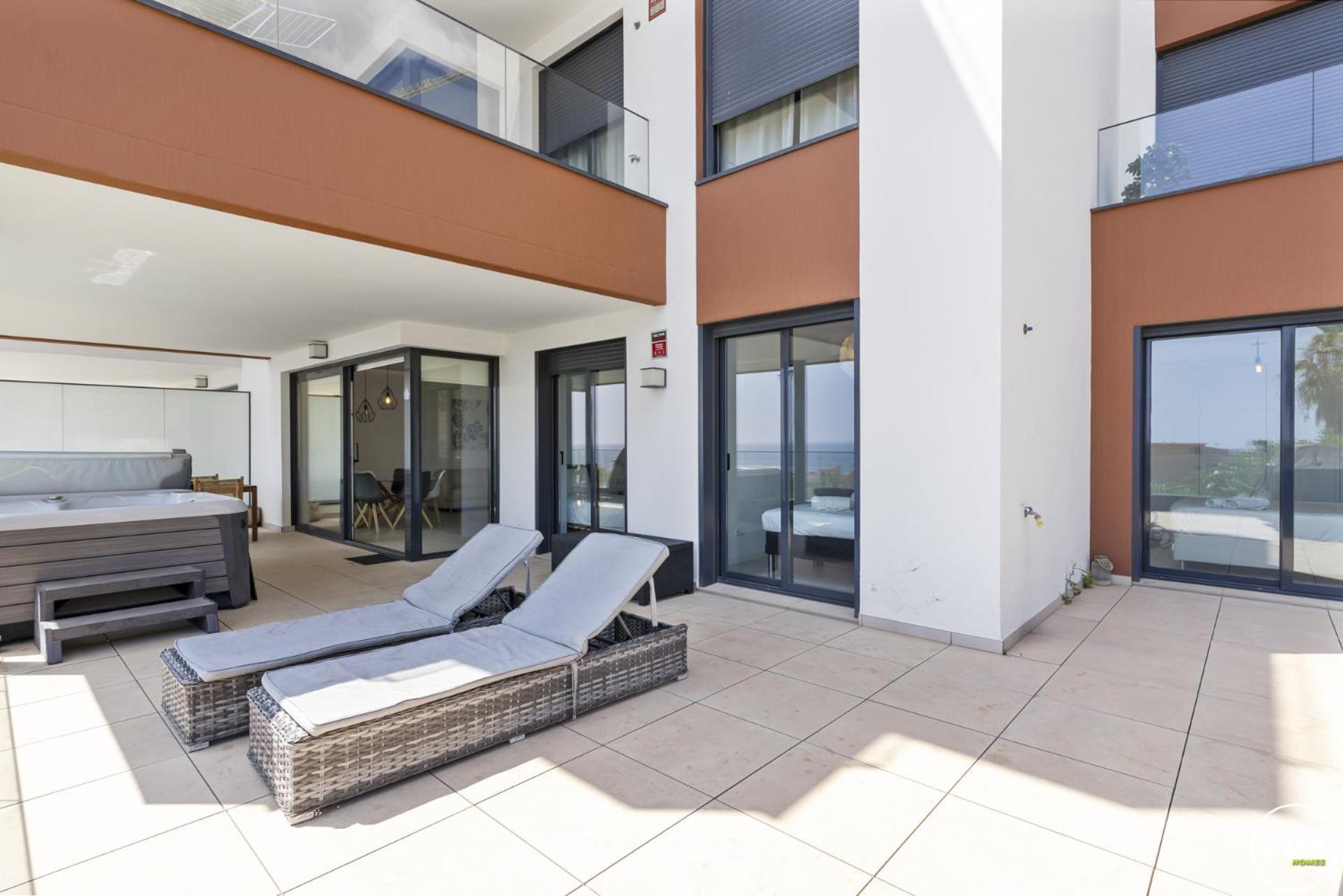 Vivi Homes - Boa Pool, Terrace & Sea View *