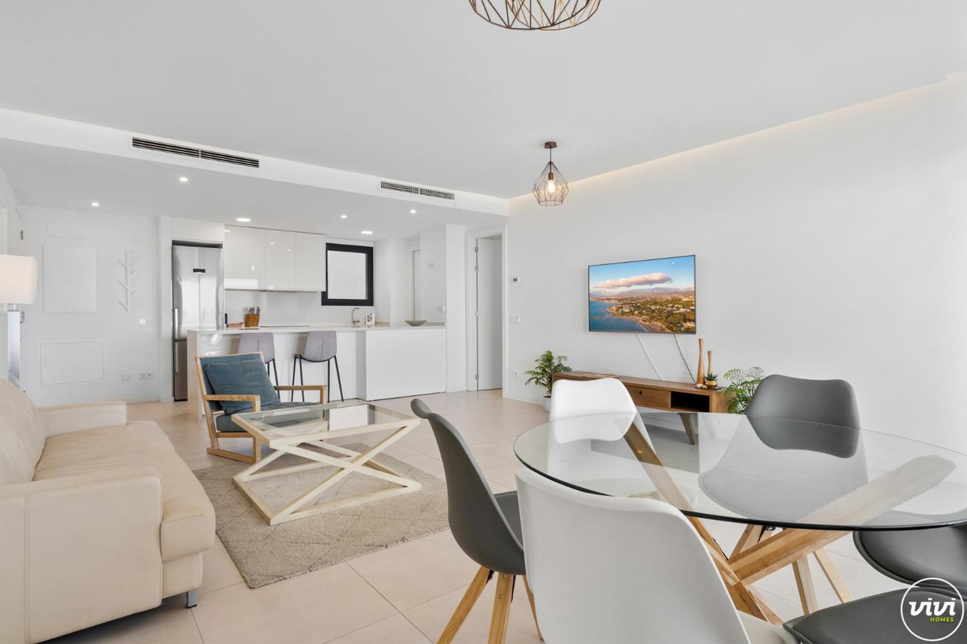 Vivi Homes - Boa Pool, Terrace & Sea View Apartment Fuengirola
