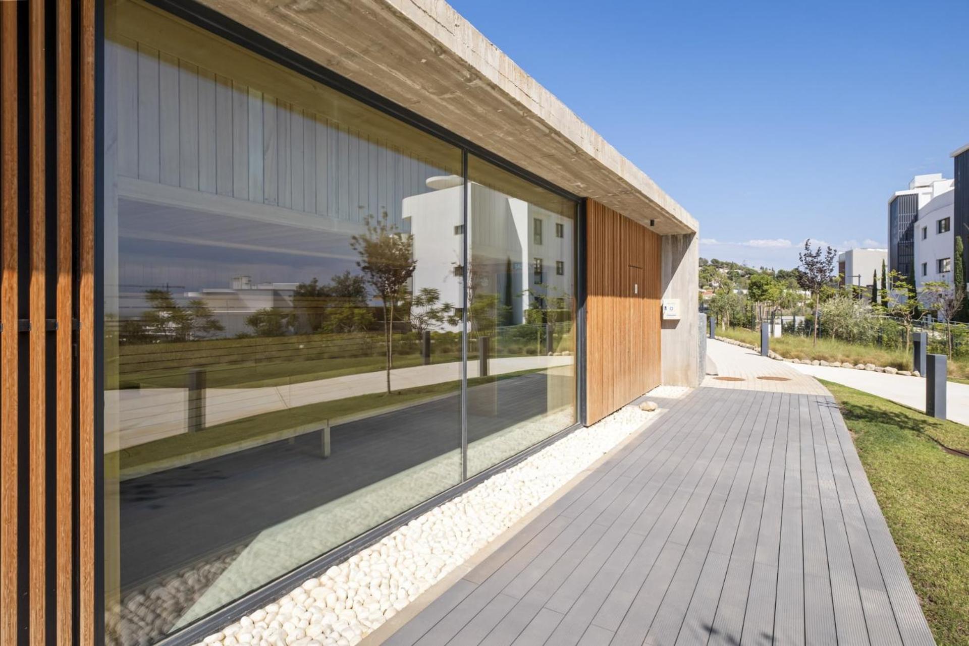Apartment Vivi Homes - Luxury ,garden, Pool & Sauna *