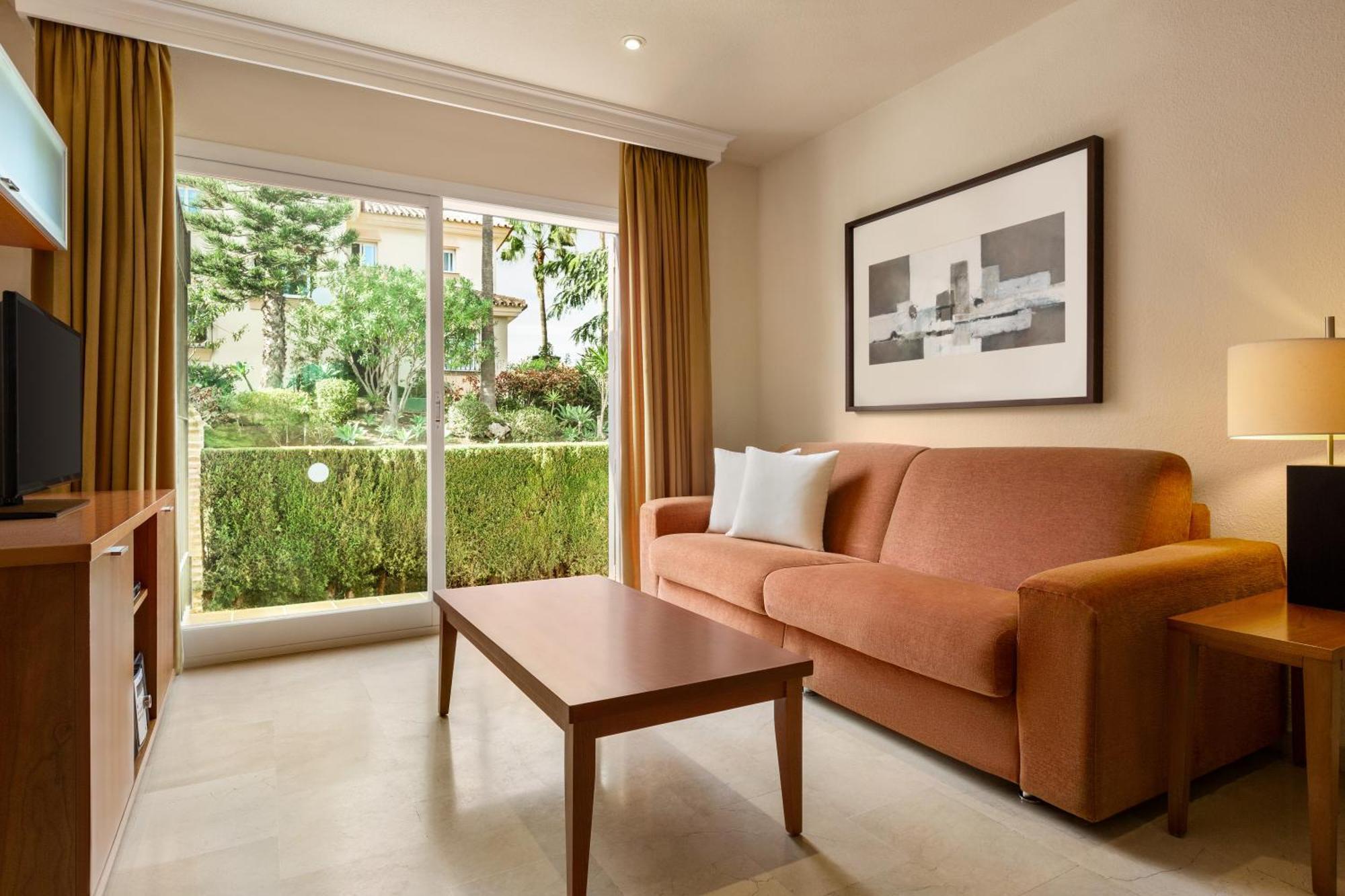 Ramada & By Wyndham Costa Del Sol Aparthotel