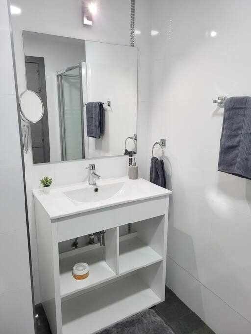 Opera Beach House - Ac Wi-Fi Apartment *