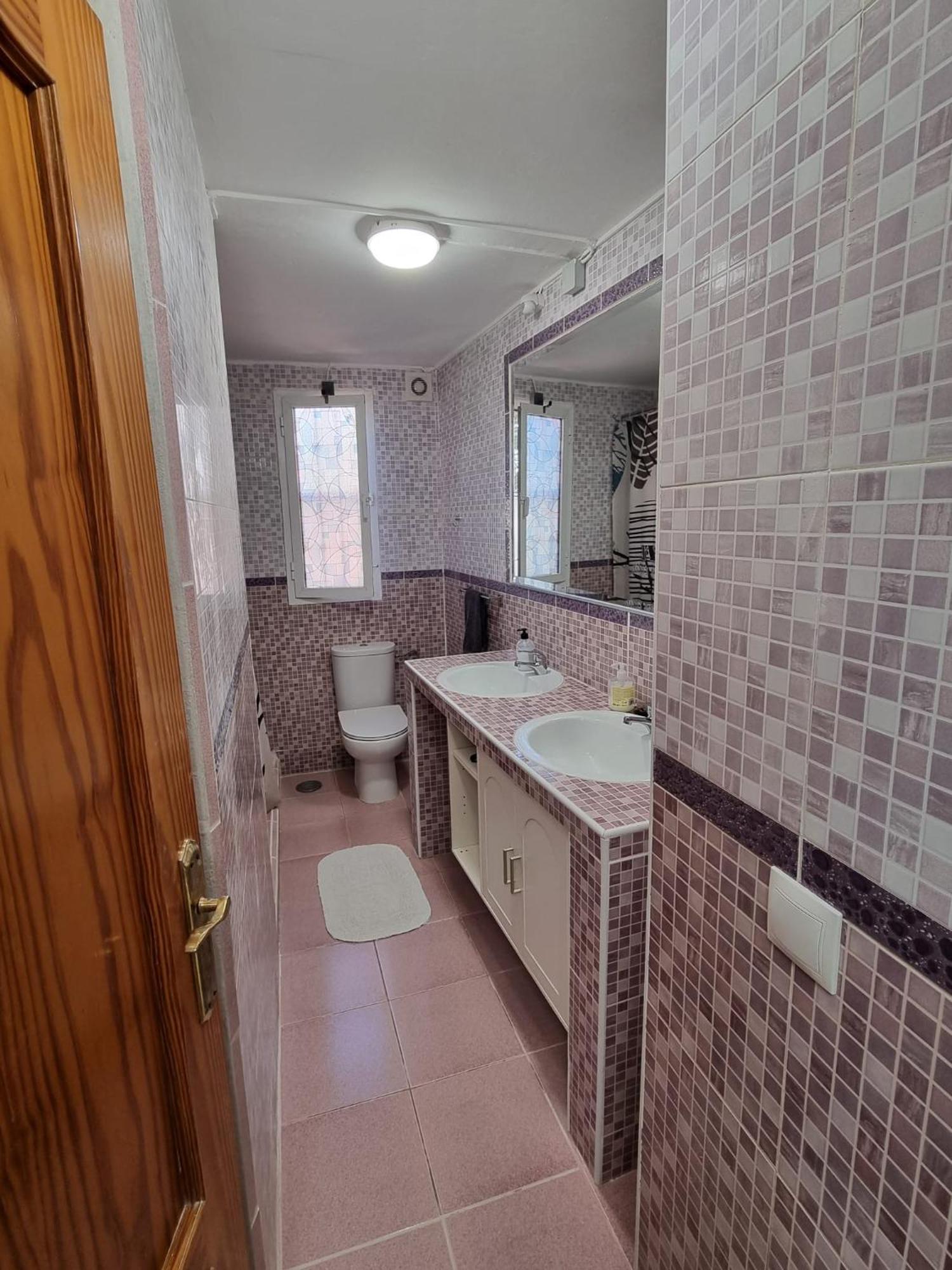 Cozy In Terraced House Hospedagem domiciliar *