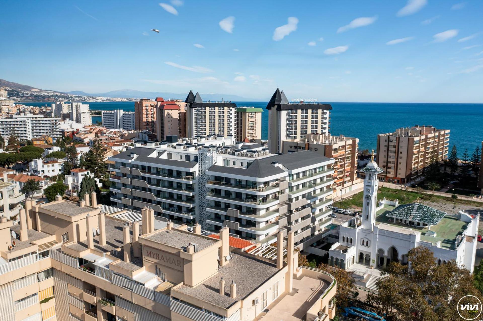 Vivi Homes - Jade Beautiful With Spa, Pool And Cinema 200 Meters From The Fuengirola