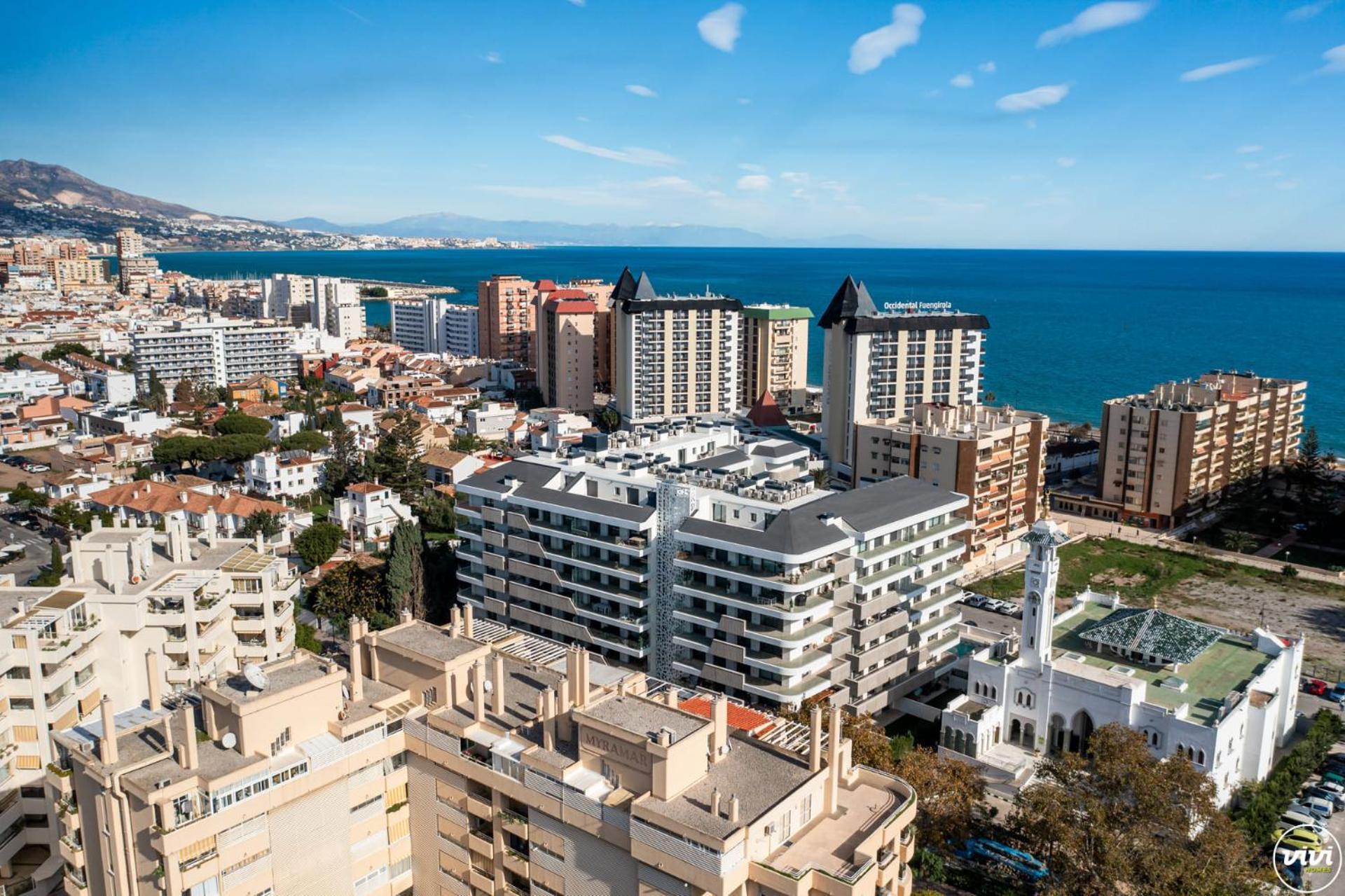 Vivi Homes - Jade Beautiful With Spa, Pool And Cinema 200 Meters From The * Fuengirola