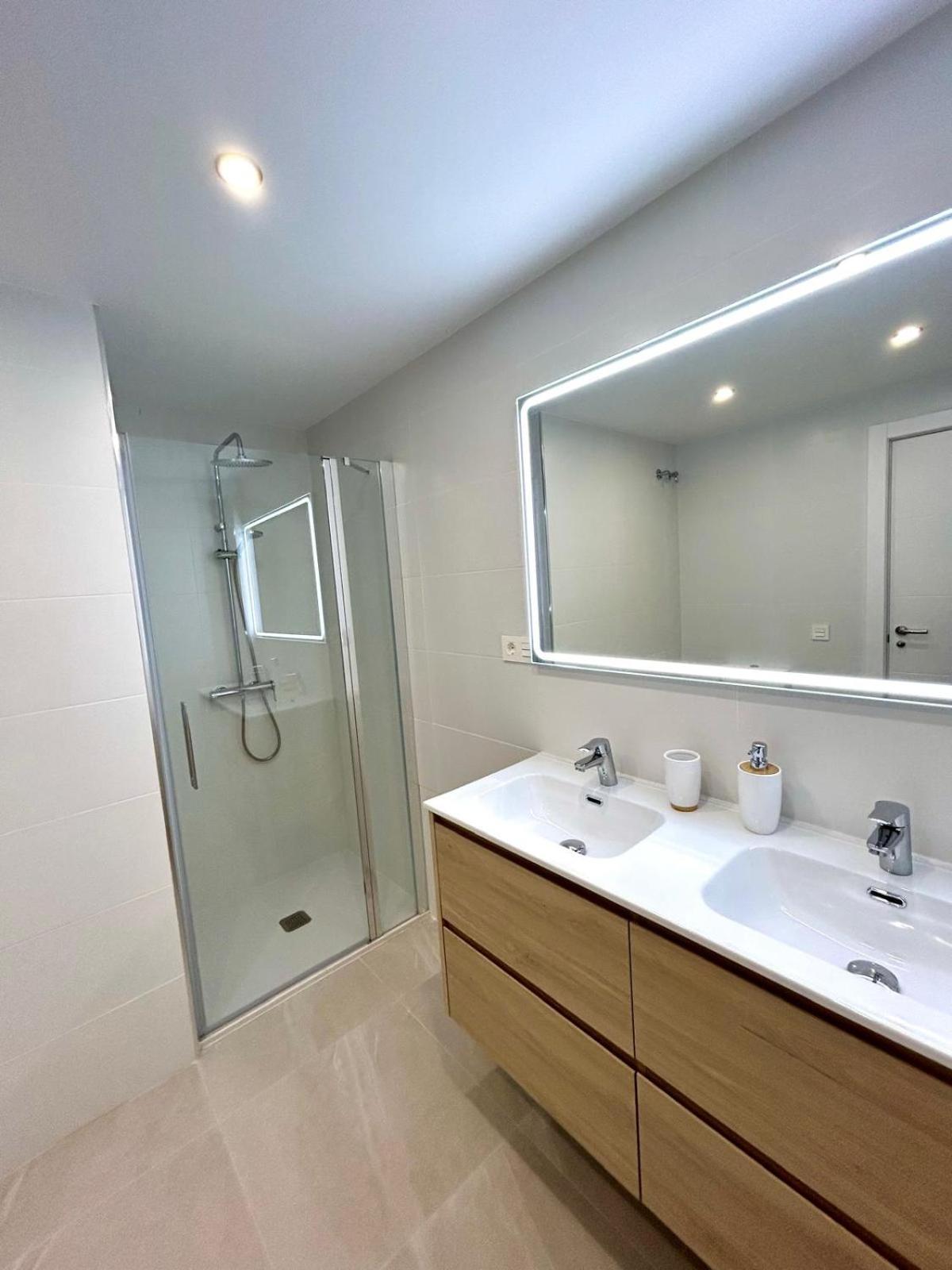 Apartment Juanito Maranon By 10tosea 2 Bedrooms