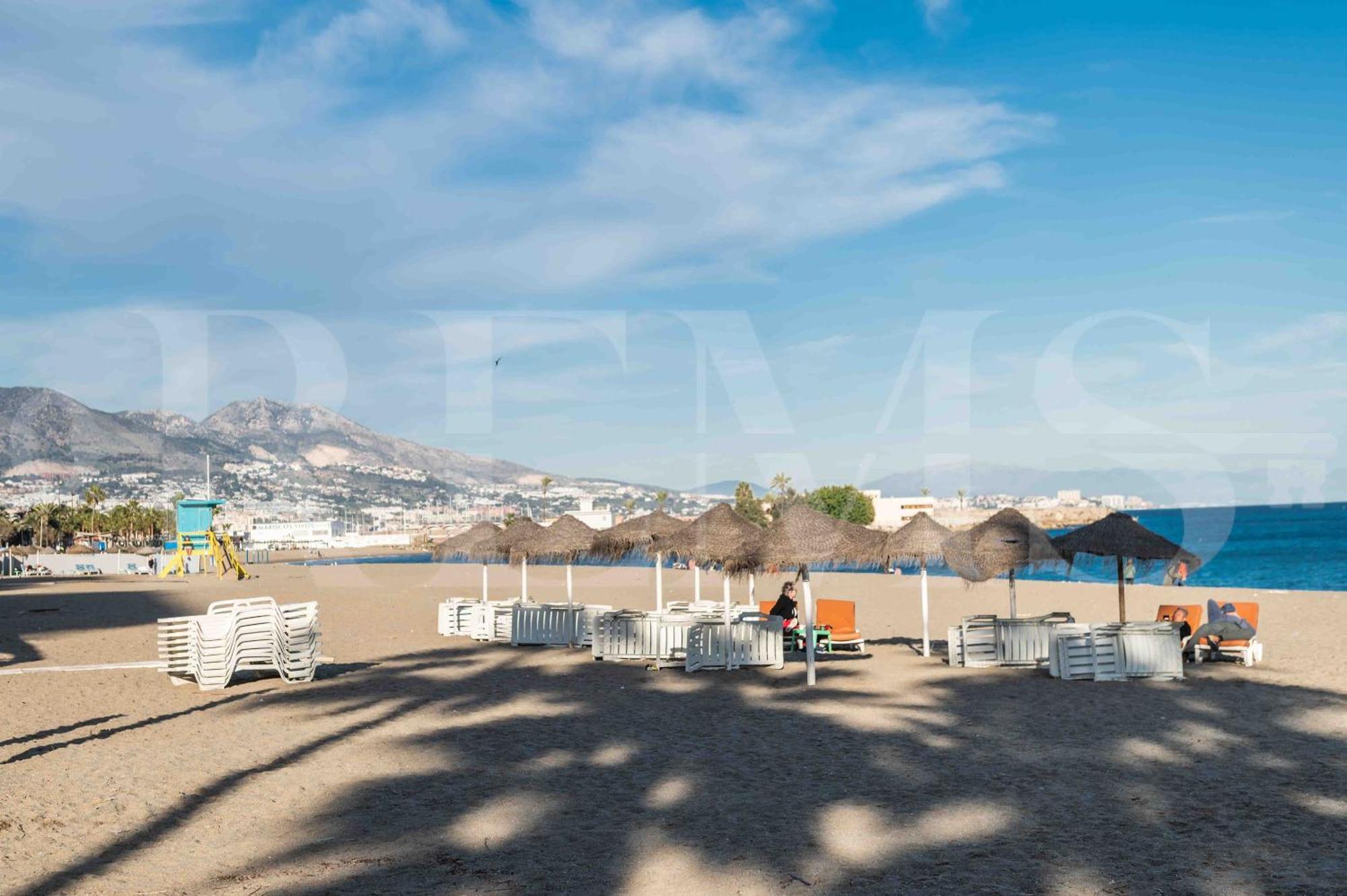 Coastside With Balcony And Parking By Rems *