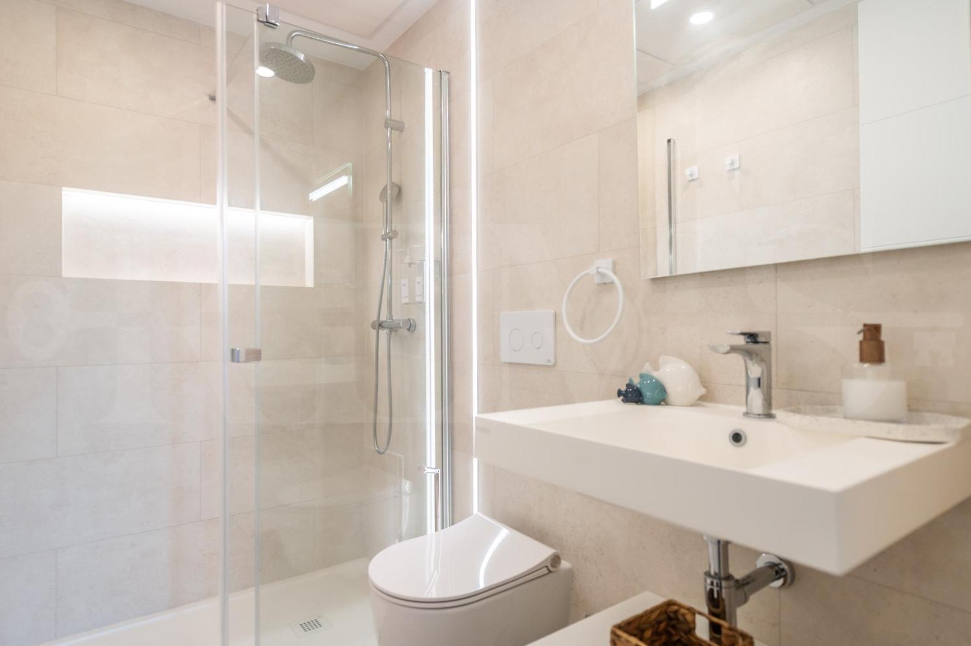 Apartment Coastside With Balcony And Parking By Rems Fuengirola