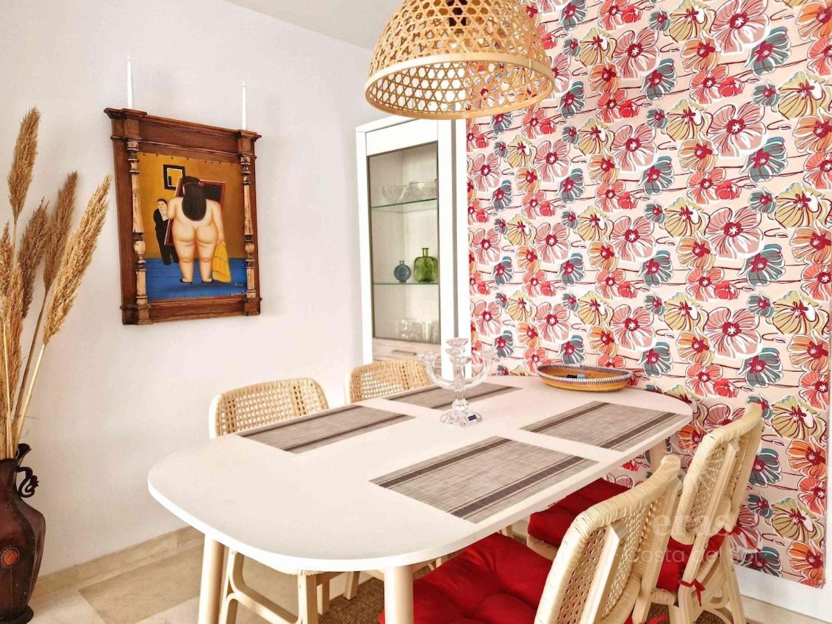 3 Minutes From The Beach, And Bright A219 * Fuengirola