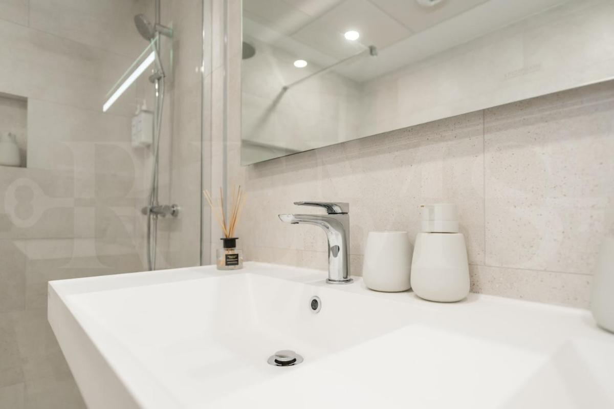 Elegant 2 Bedroom Gem With Terrace And Parking Rems Apartamento *