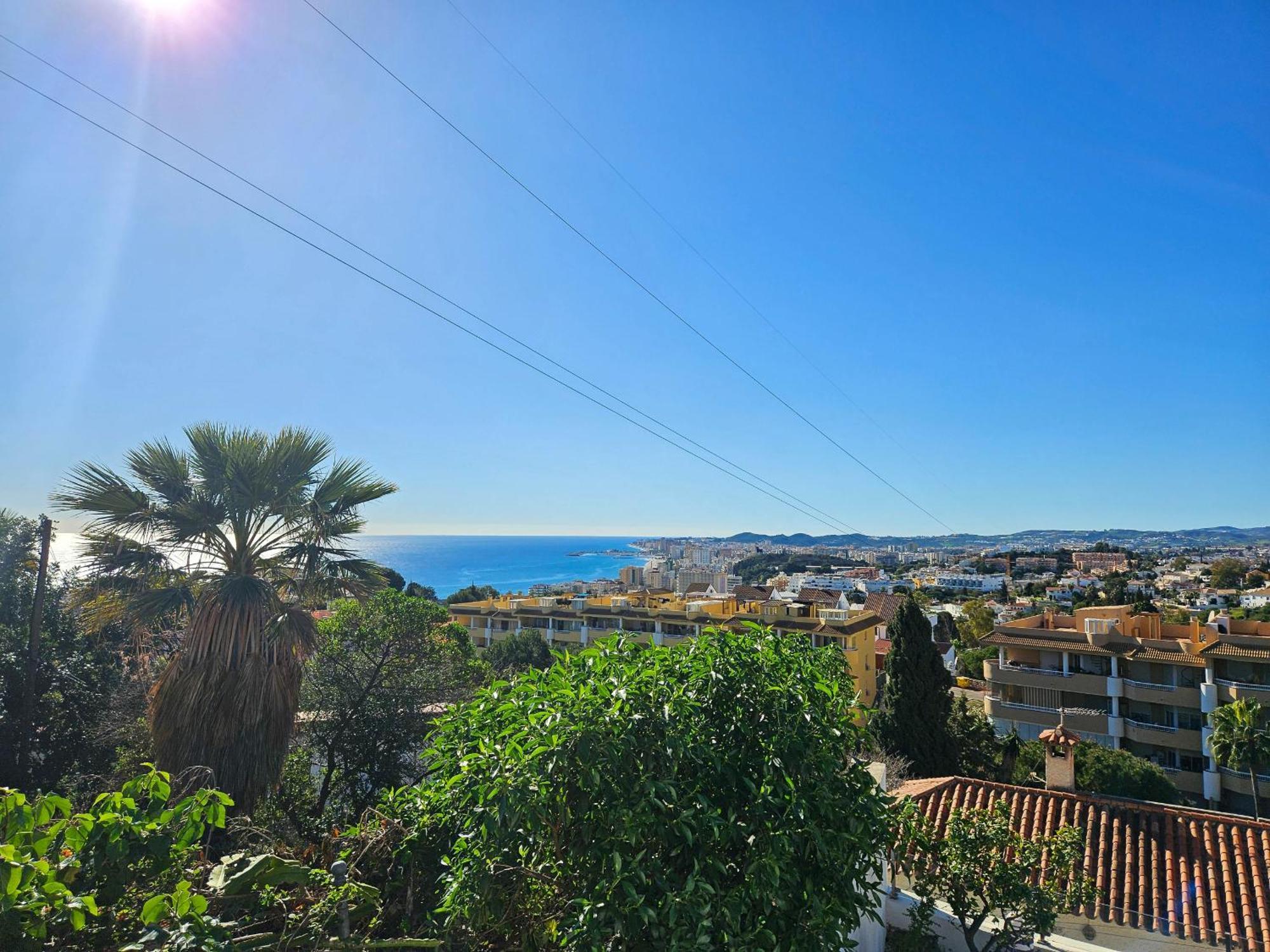 Three Bedroom With Private Pool In Torreblanca Villa *