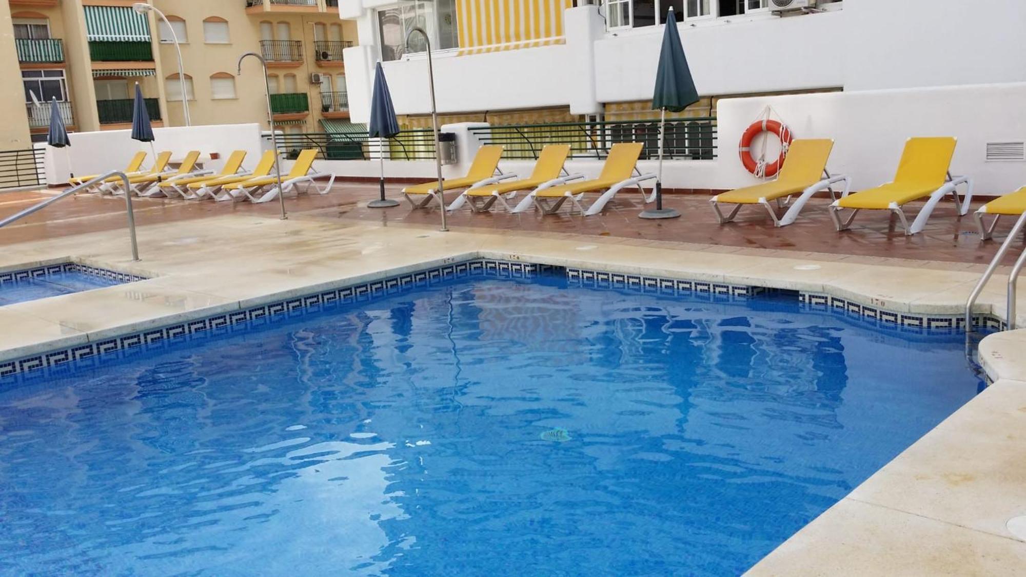 Cubo's De Lacroix & Pool Apartment *