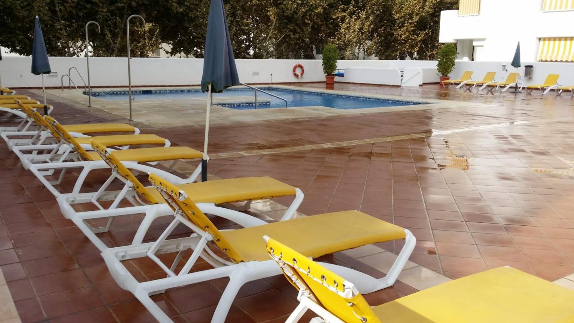 Apartment Cubo's De Lacroix & Pool