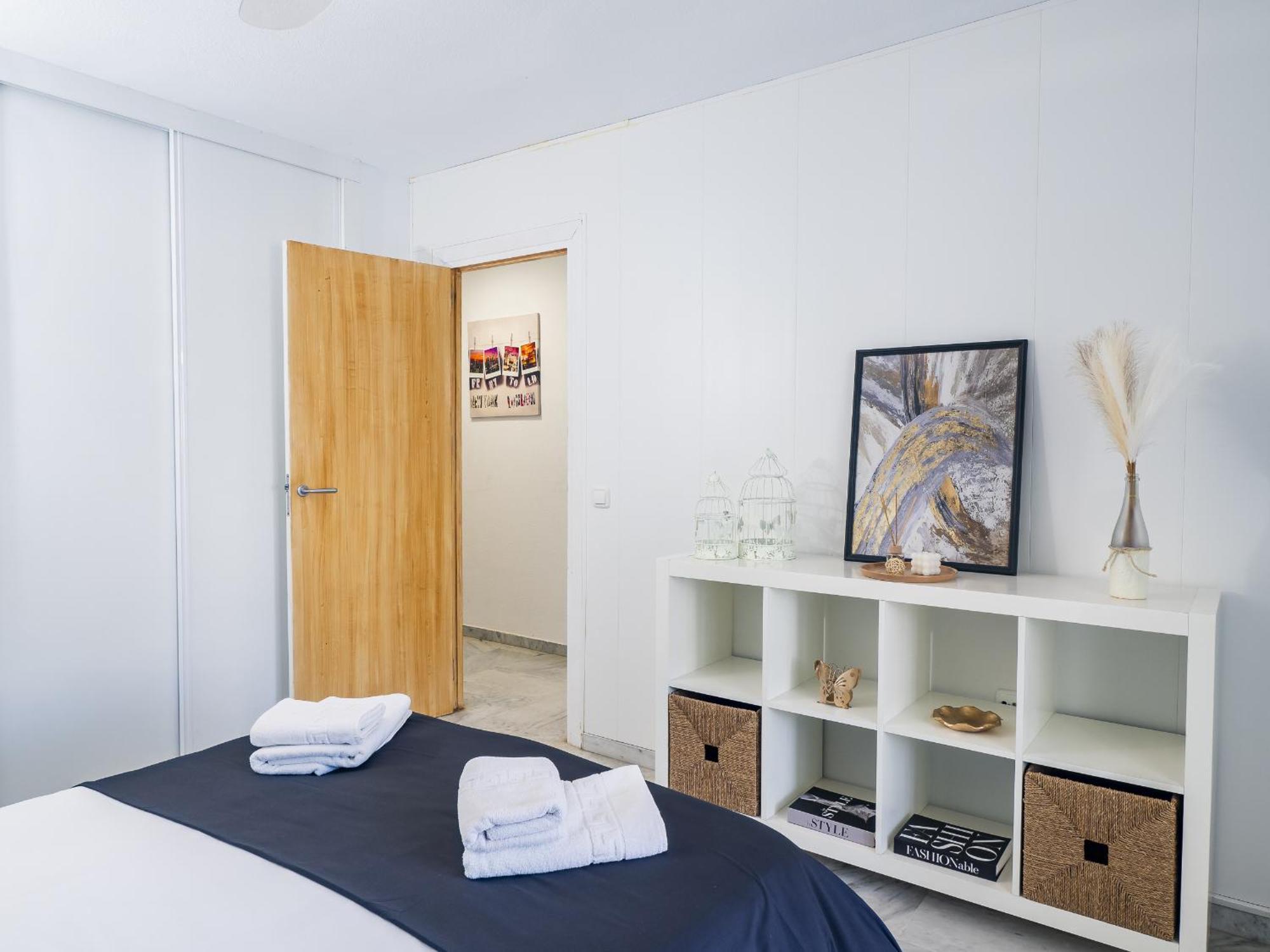 Cubo's De Lacroix & Pool Apartment Fuengirola