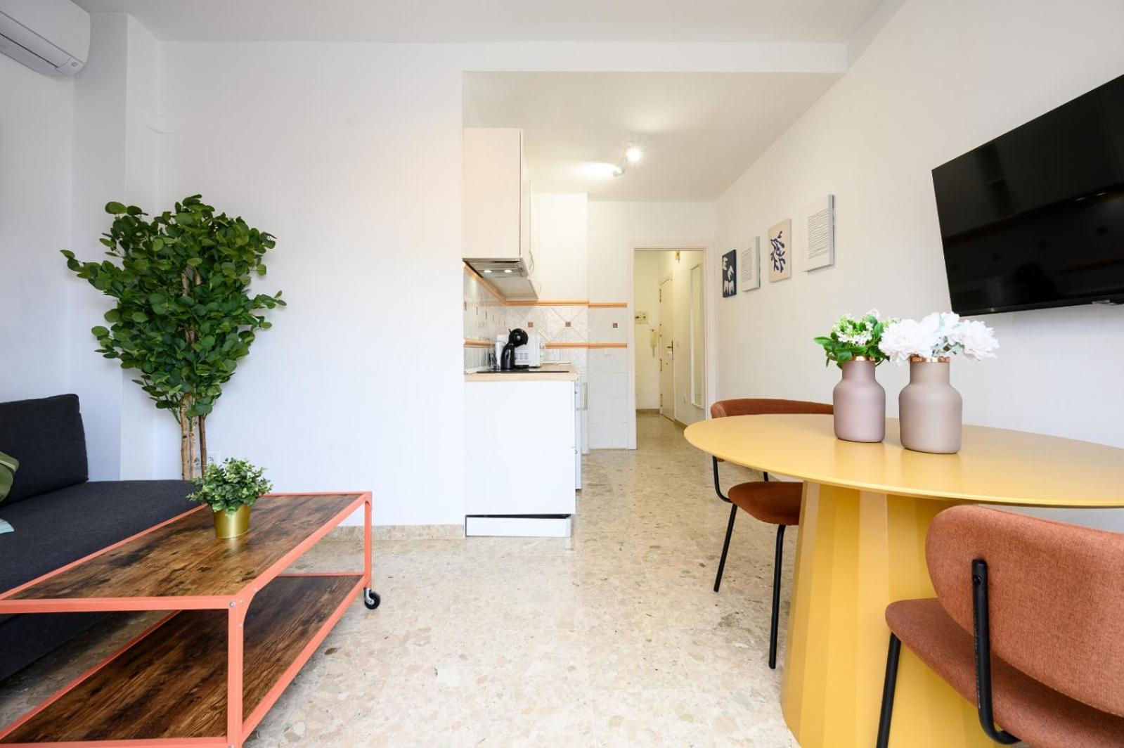 Apartment Cano Penthouse, Terrace & 2 Min To The By 10tosea