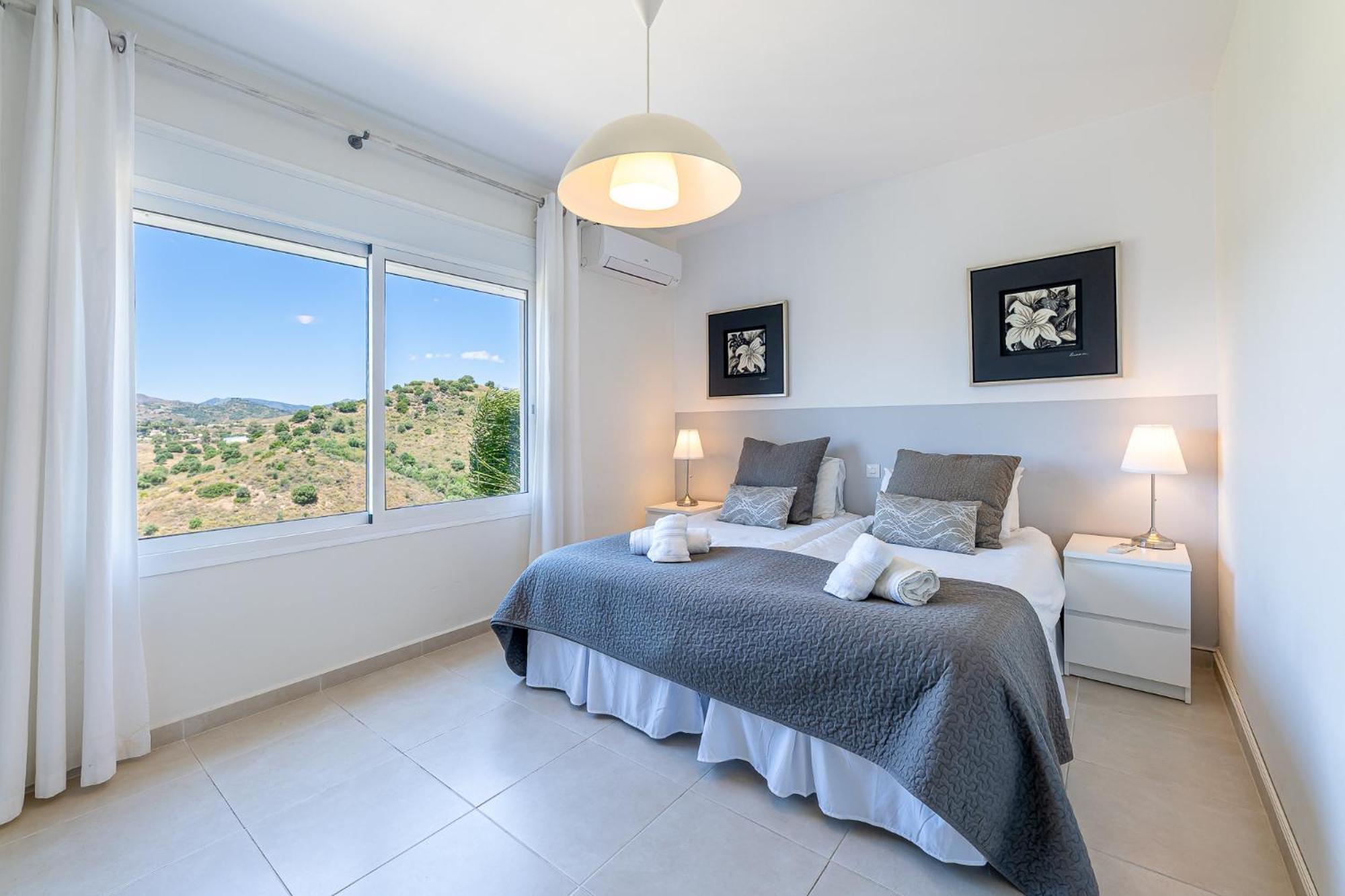 Stunning 6 Bed Private Pool Mijas Gol Pousada *