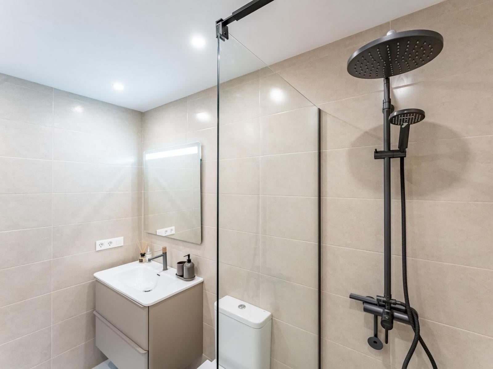 Apartment Pass The Keys Stylish 3 Bed Flat In Pacos *